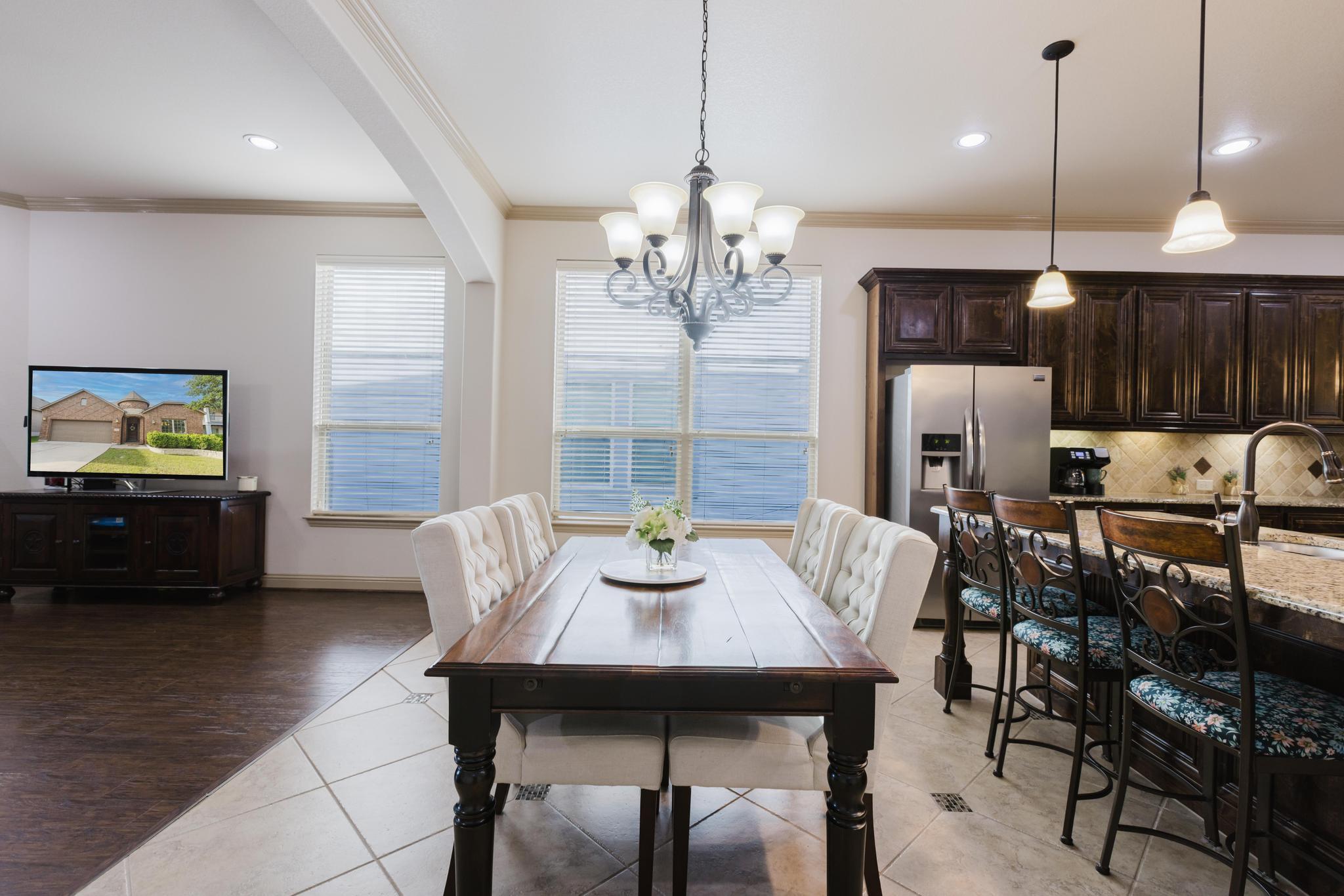 210 Yukon Cv, Hutto, TX 78634