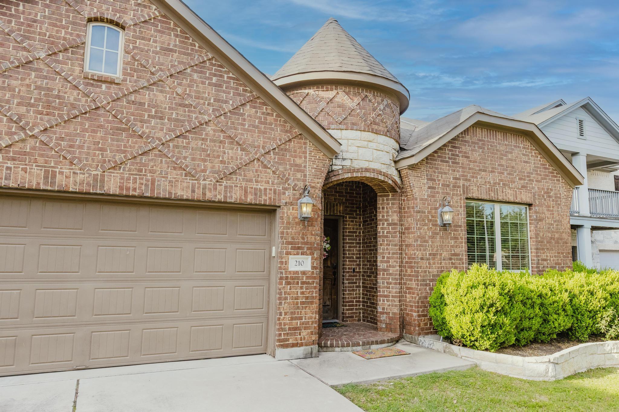210 Yukon Cv, Hutto, TX 78634