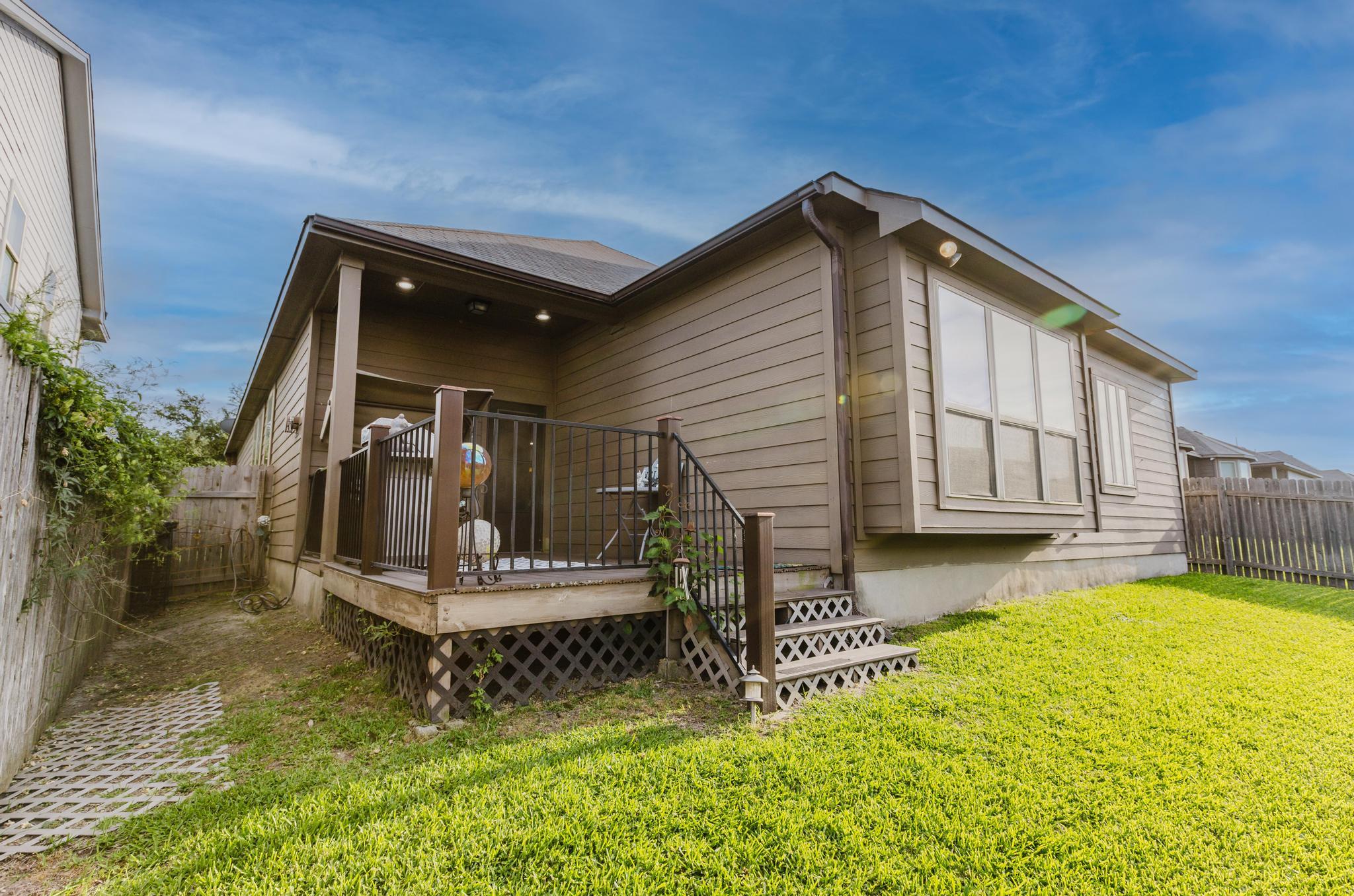 210 Yukon Cv, Hutto, TX 78634