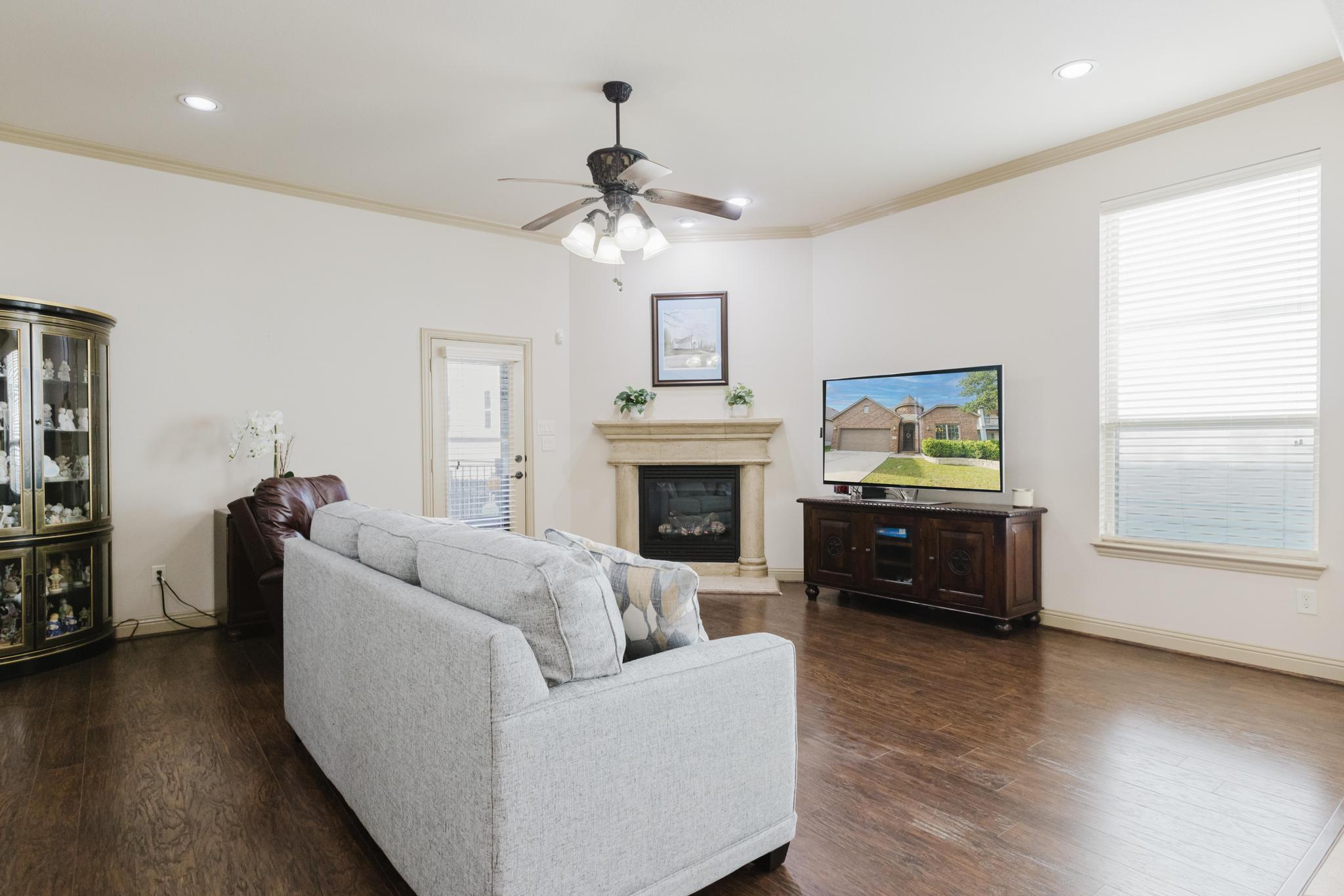 210 Yukon Cv, Hutto, TX 78634