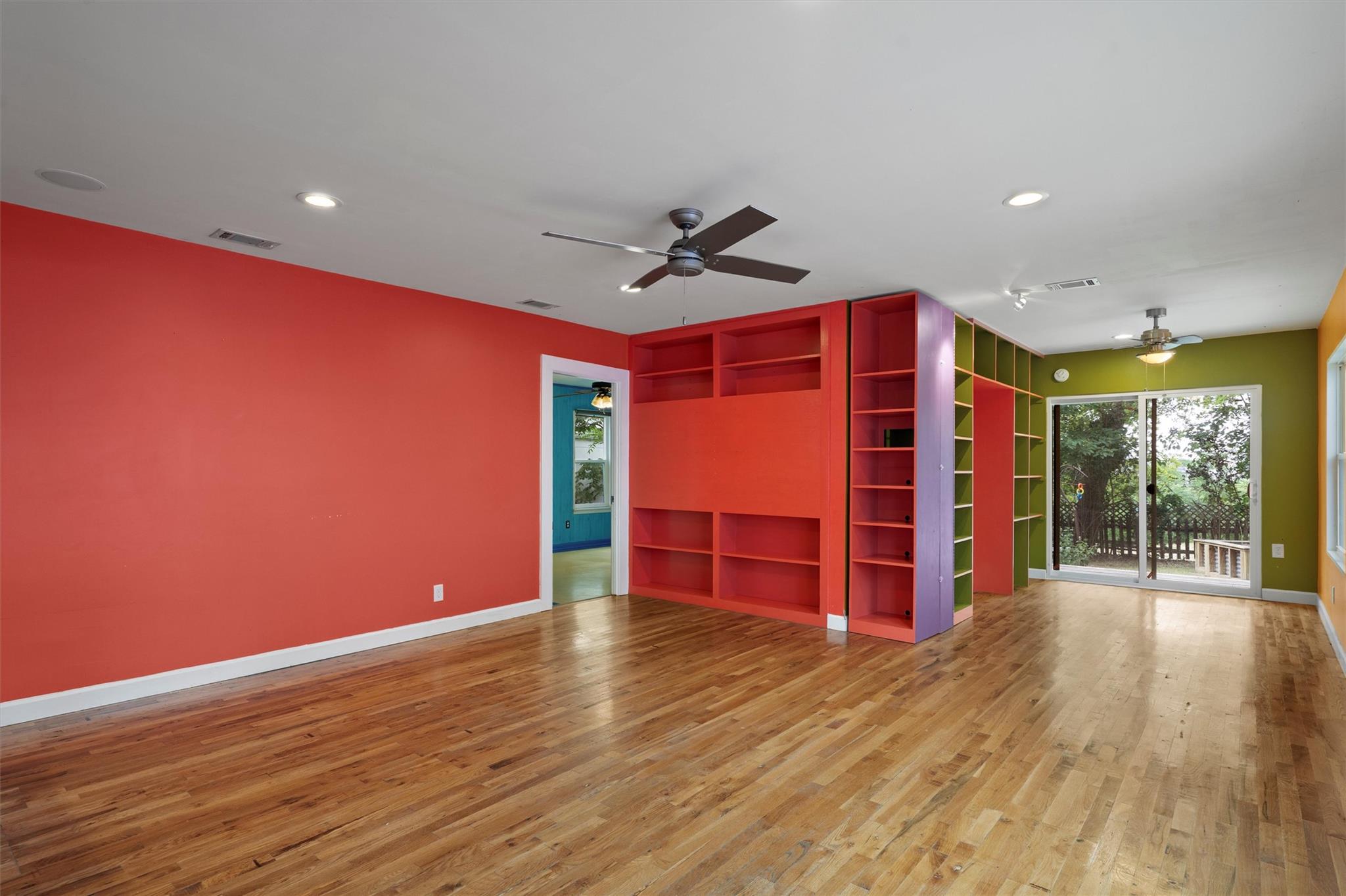 1105 Upland Dr, Austin, TX 78741
