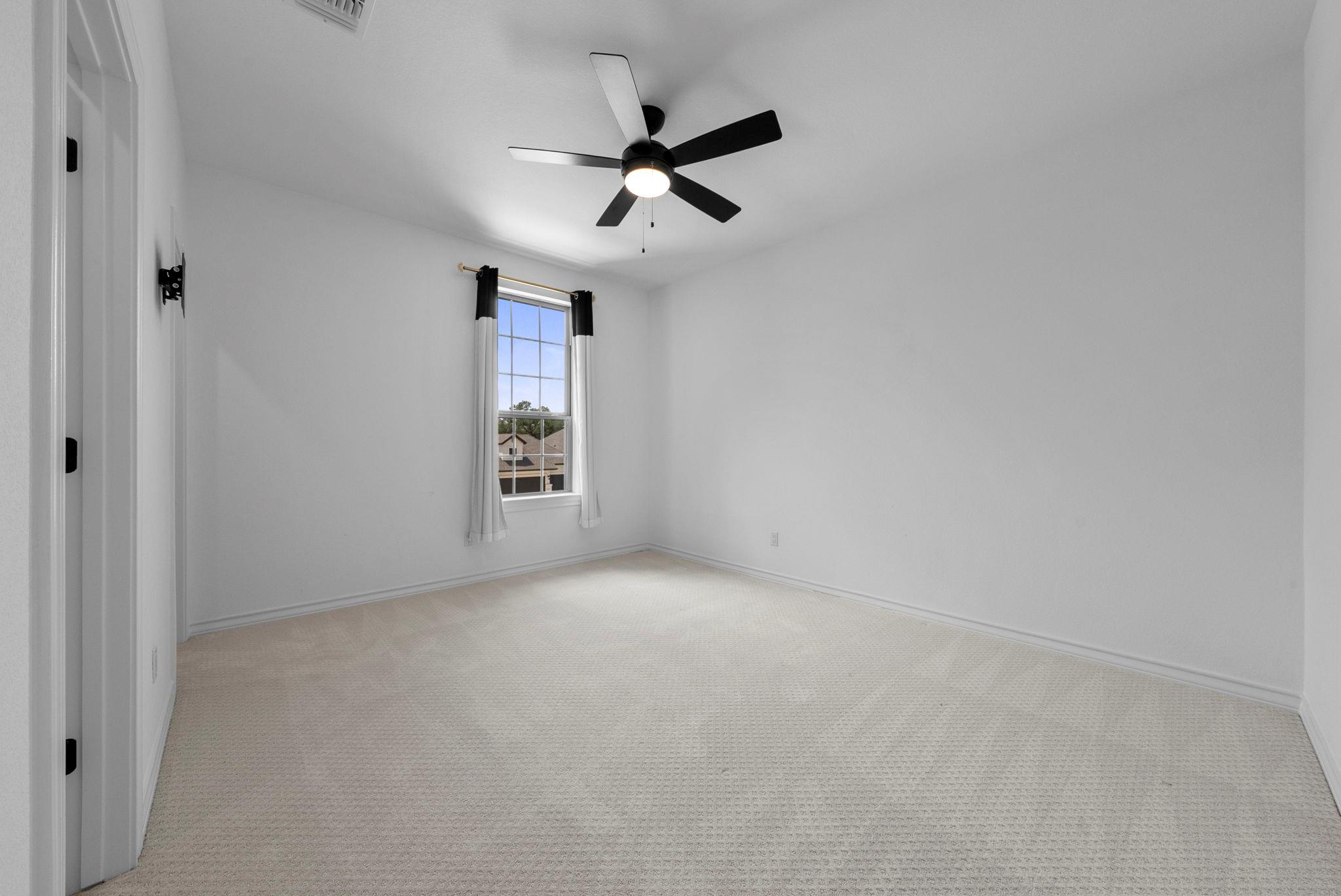 109 Strawberry Ln, Georgetown, TX 78628