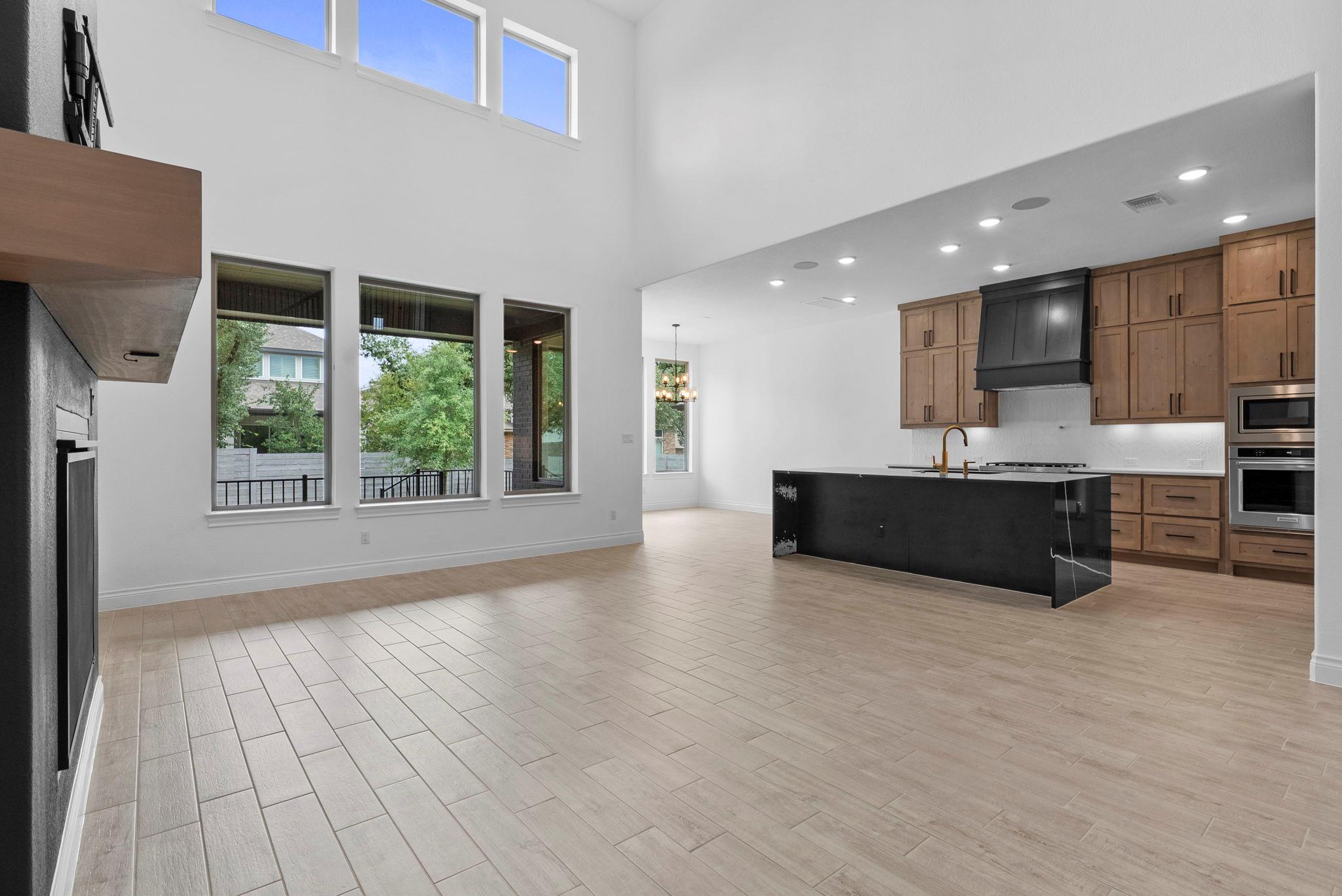 109 Strawberry Ln, Georgetown, TX 78628