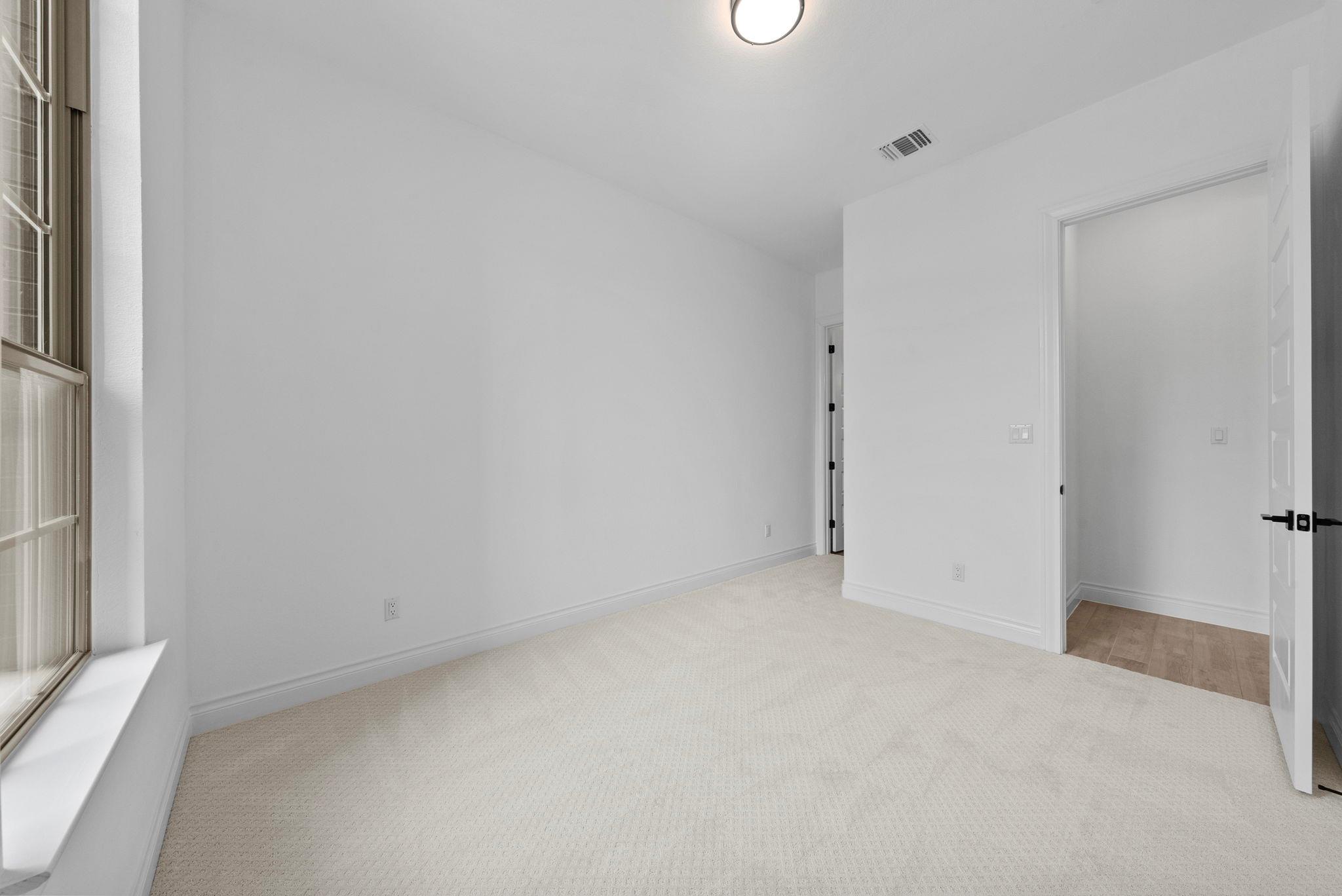 109 Strawberry Ln, Georgetown, TX 78628