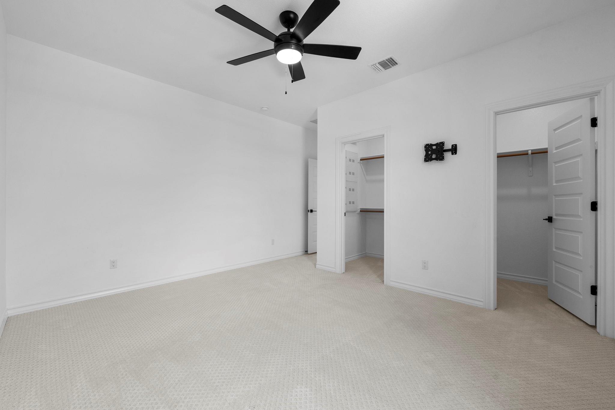 109 Strawberry Ln, Georgetown, TX 78628