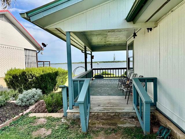 912 Cozy Ln, Tow, TX 78672