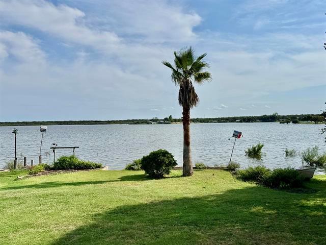 912 Cozy Ln, Tow, TX 78672