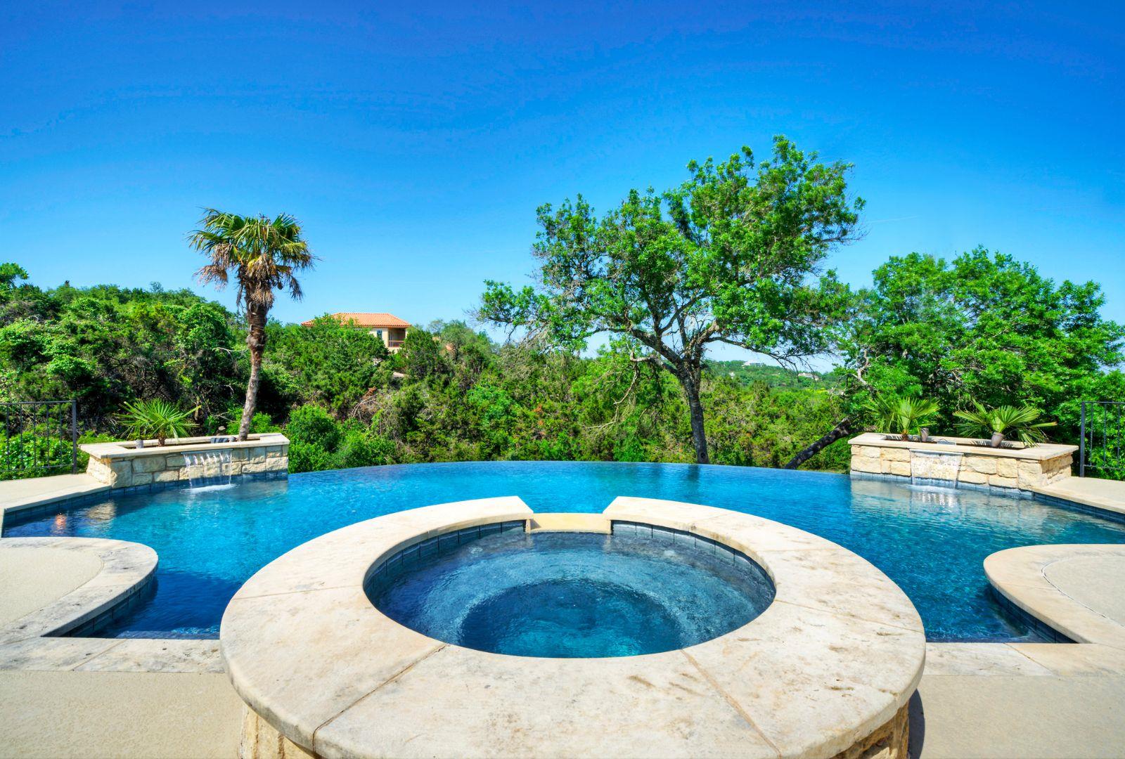 324 St Stephens School Rd S, Austin, TX 78746
