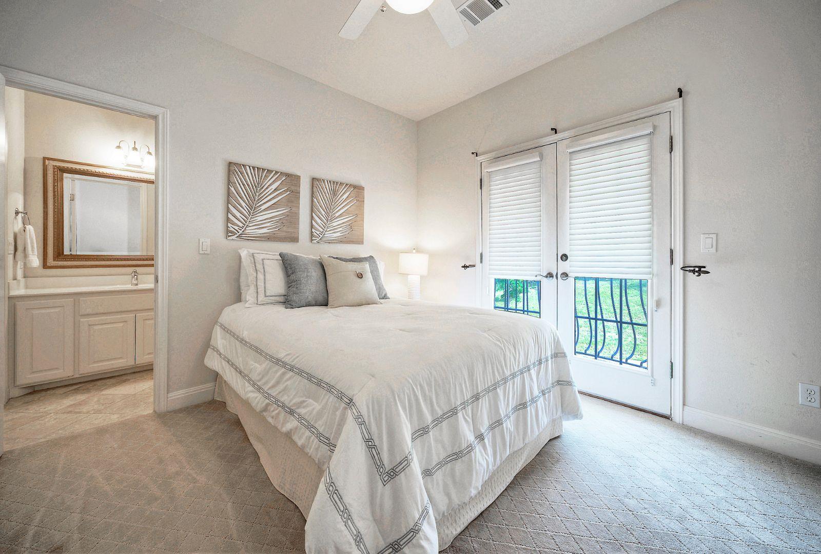 324 St Stephens School Rd S, Austin, TX 78746