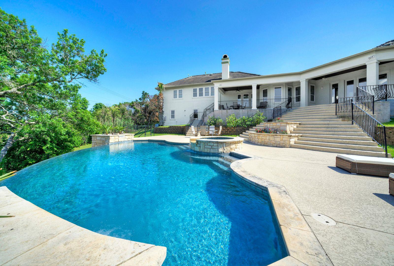 324 St Stephens School Rd S, Austin, TX 78746