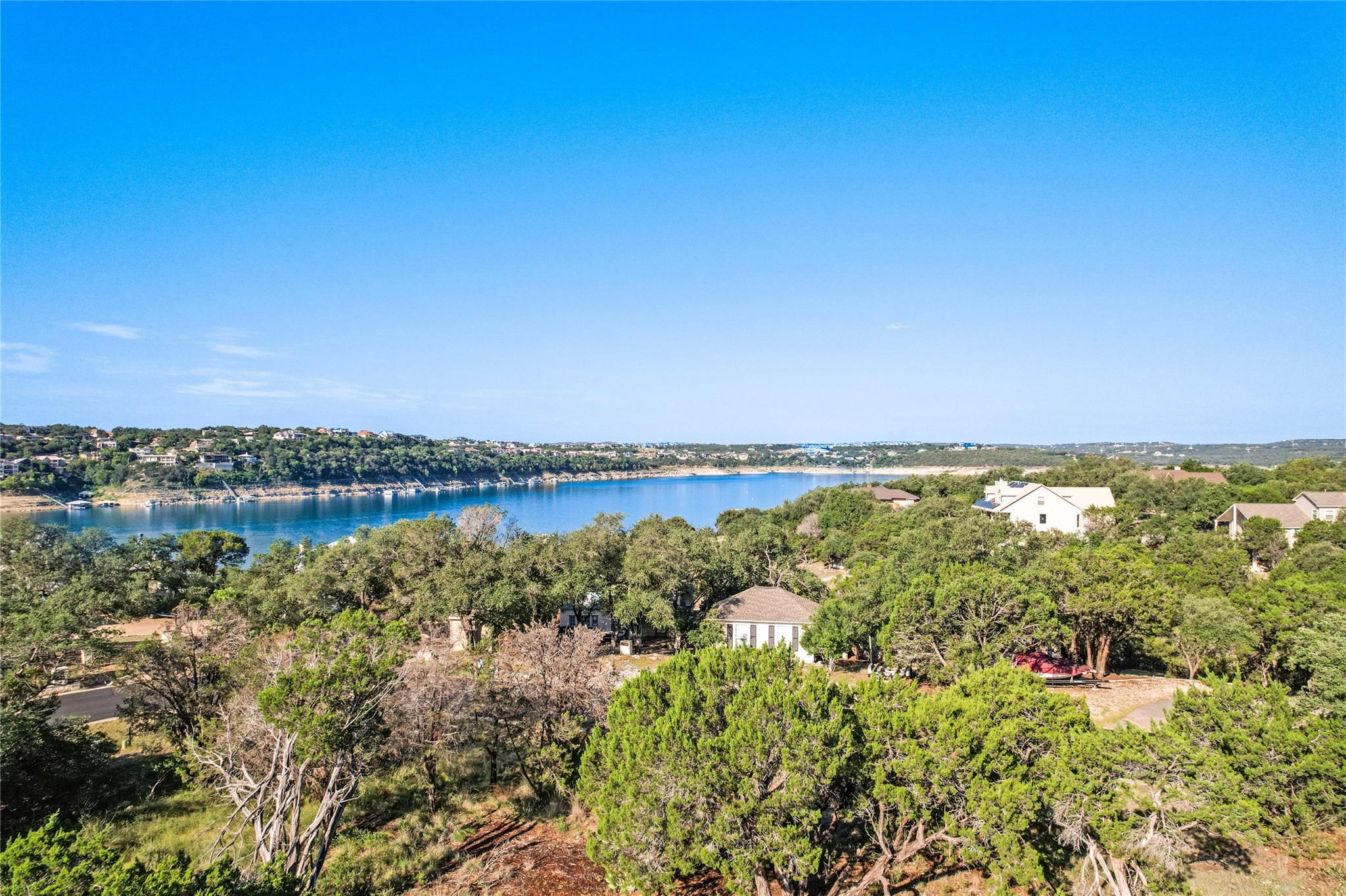 18600 Lakeland Dr, Lago Vista, TX 78645