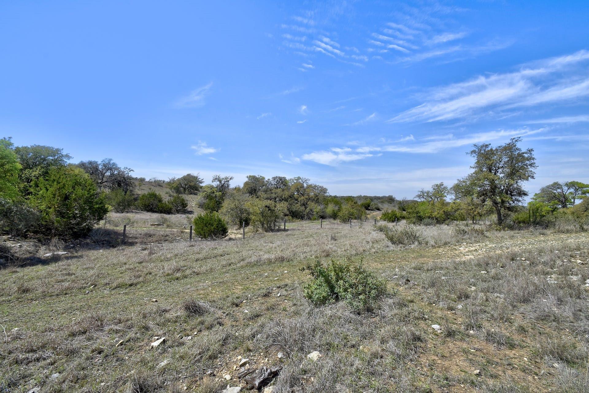 343 Cattle Creek Dr, Johnson City, TX 78636