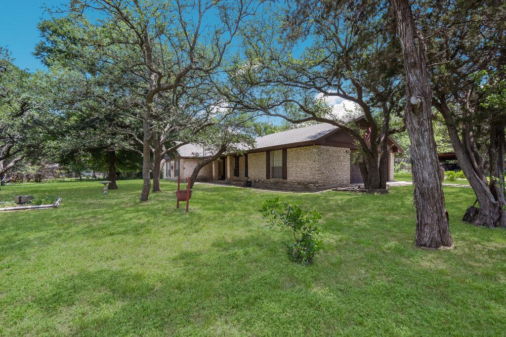301 Navajo Trl, Georgetown, TX 78633
