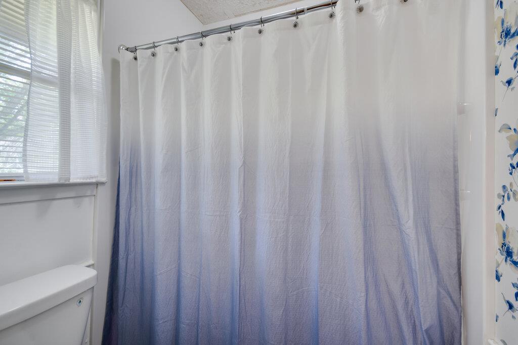 301 Navajo Trl, Georgetown, TX 78633