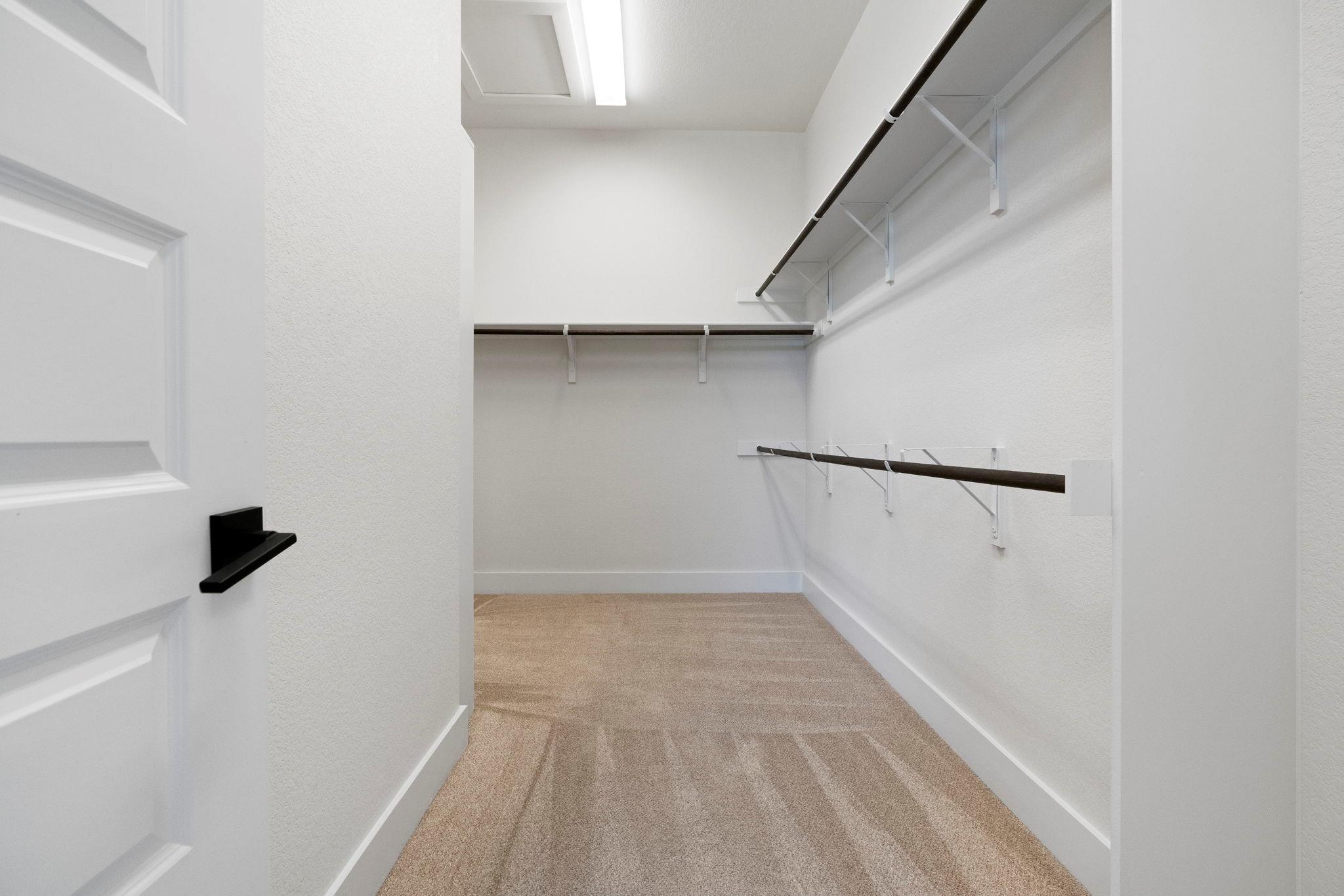 105 Council Oak Ct, Spicewood, TX 78669