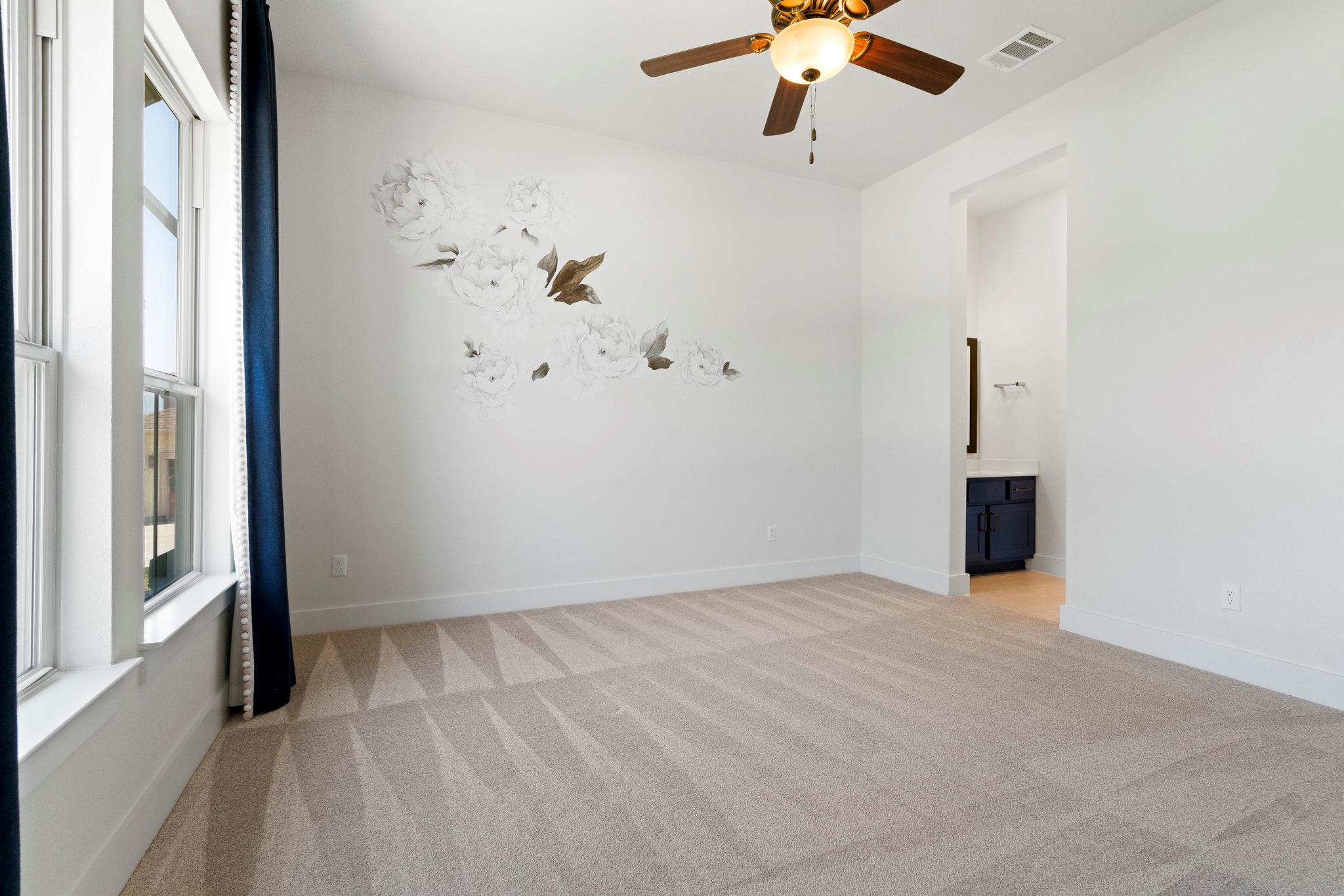 105 Council Oak Ct, Spicewood, TX 78669