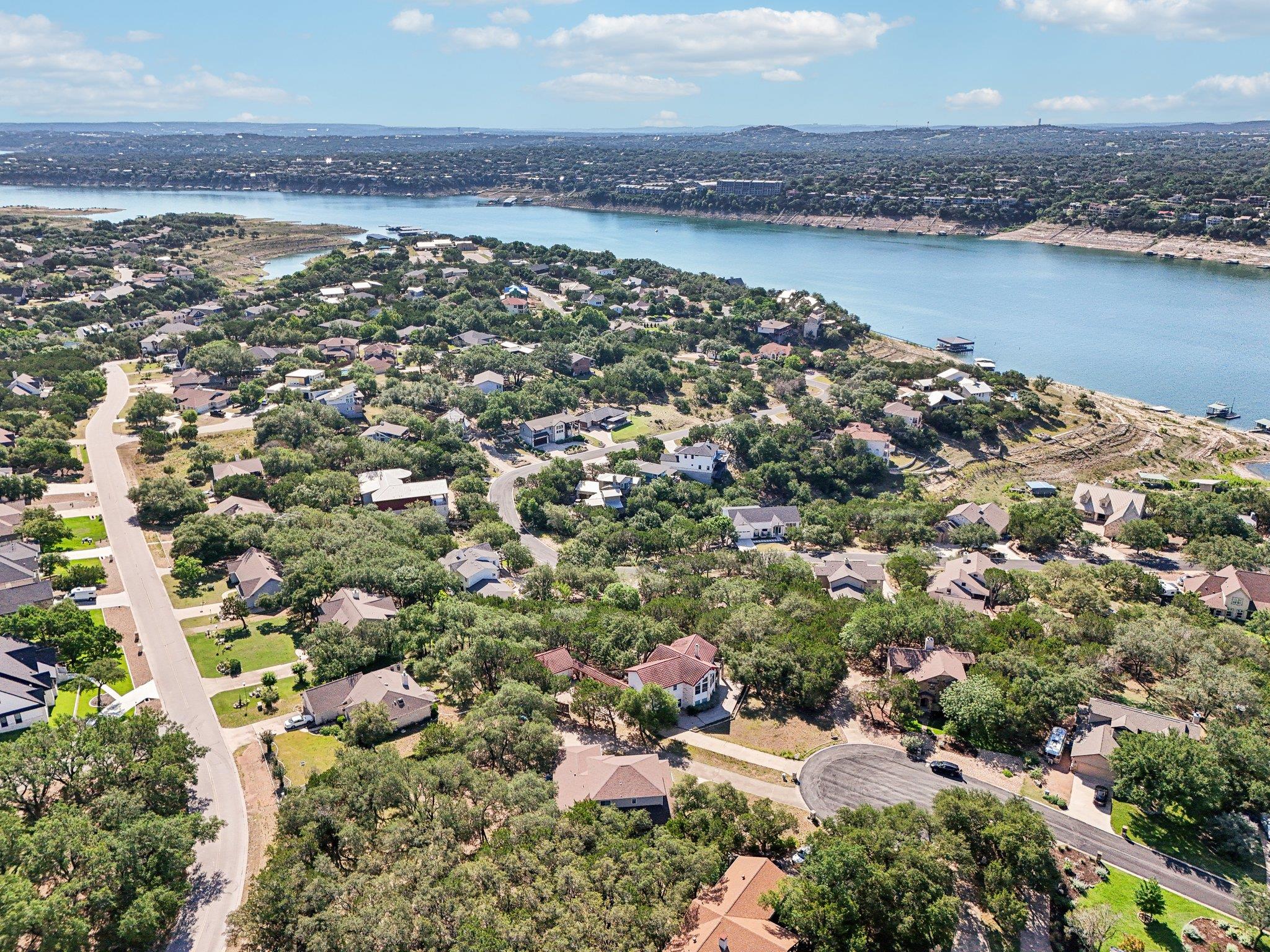 600 Augusta Cir N, Point Venture, TX 78645