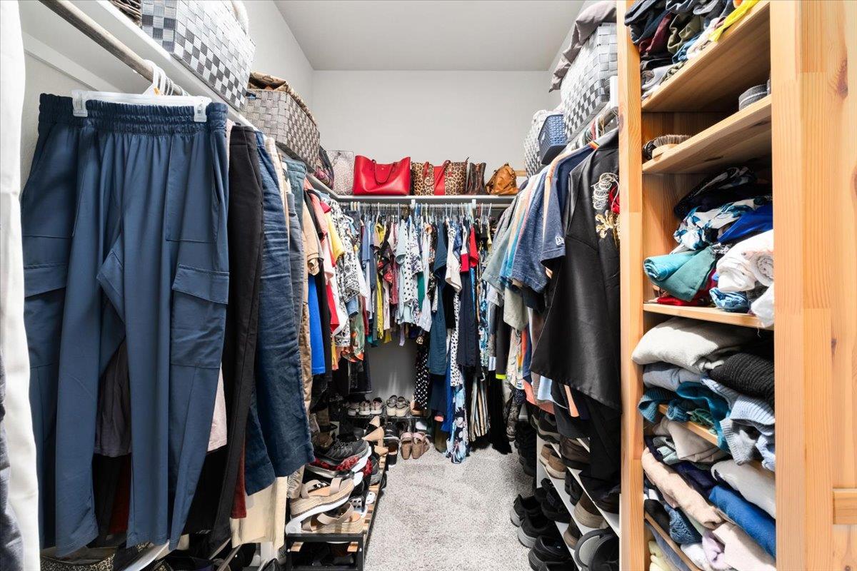 129 Lacey Oak Loop, San Marcos, TX 78666