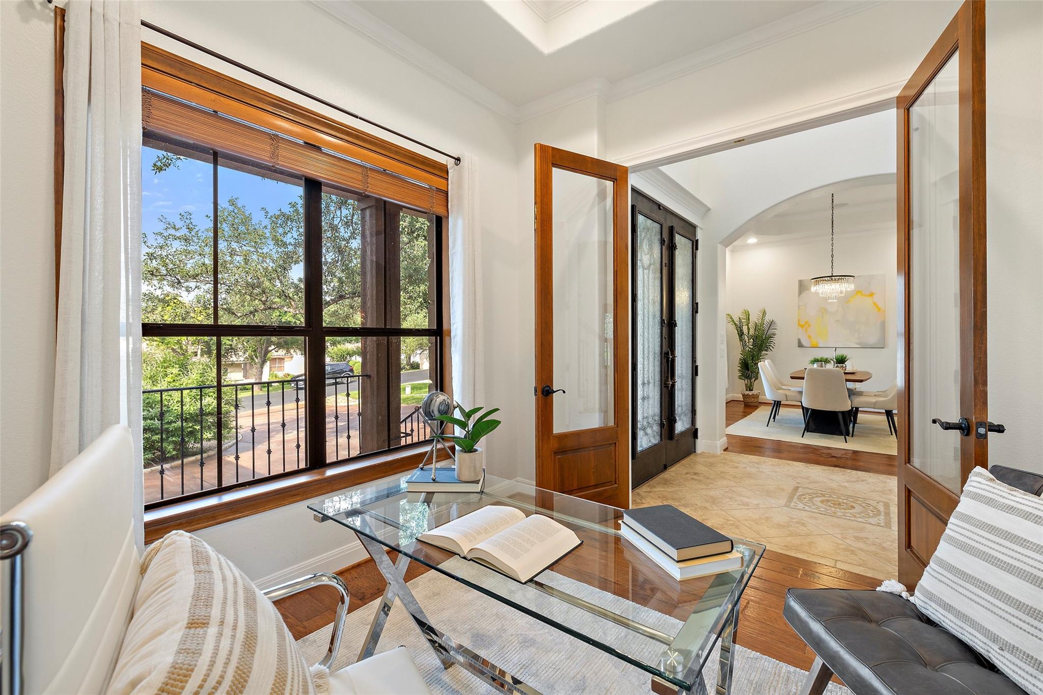 41 Tiburon Dr, The Hills, TX 78738