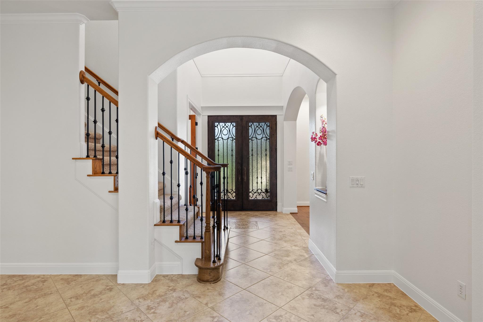 41 Tiburon Dr, The Hills, TX 78738