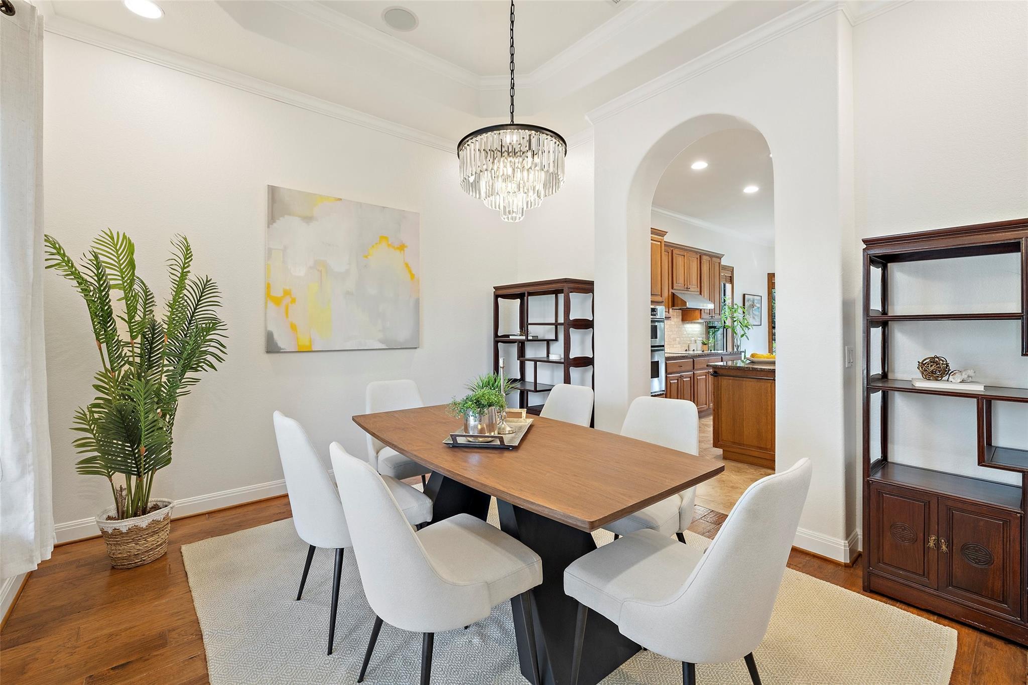 41 Tiburon Dr, The Hills, TX 78738