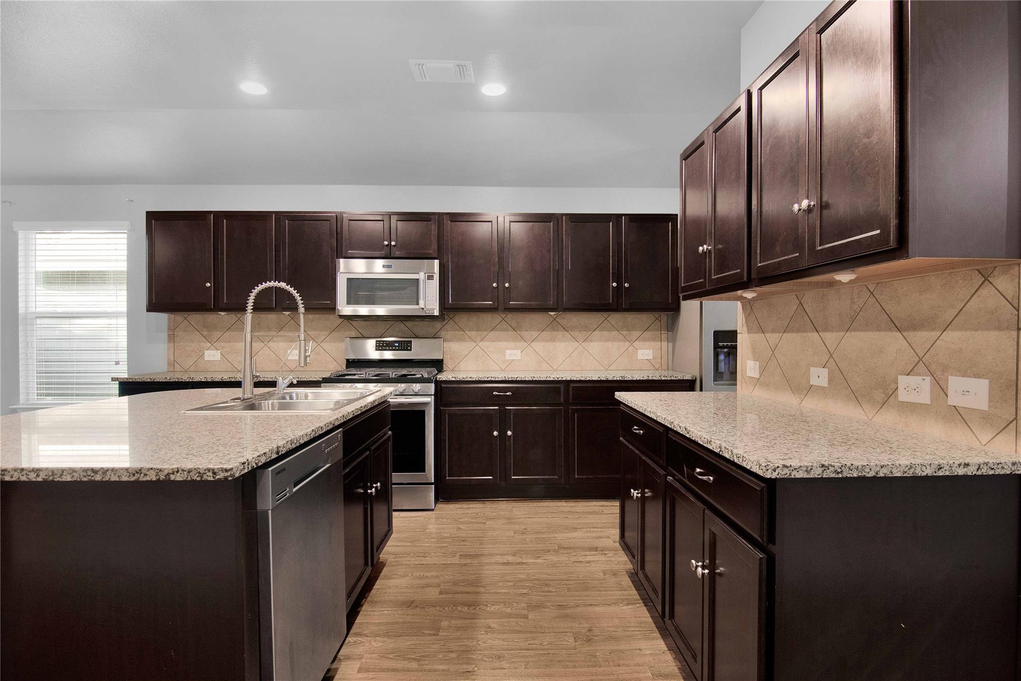 704 Red Tails Dr, Austin, TX 78725