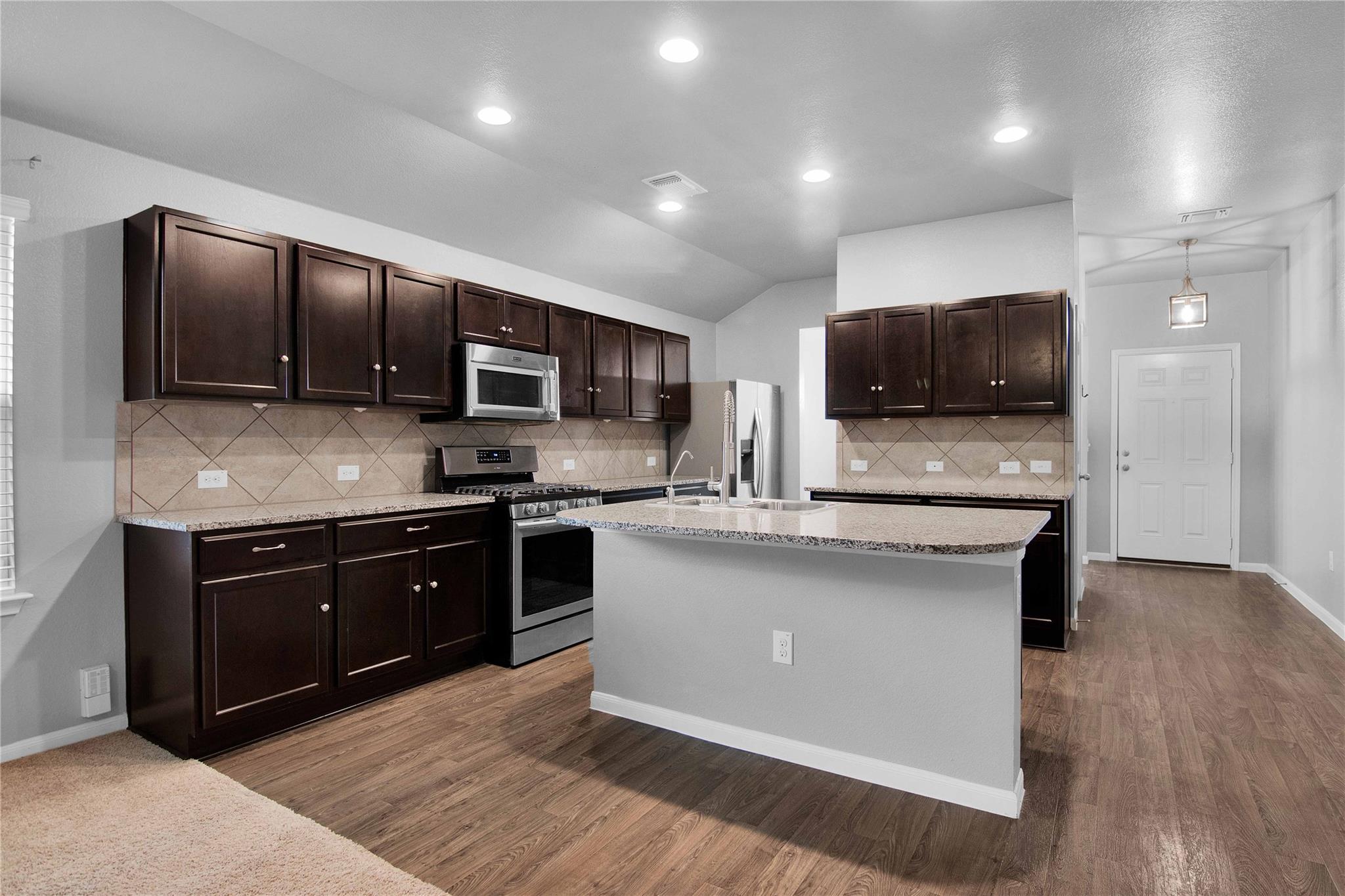 704 Red Tails Dr, Austin, TX 78725