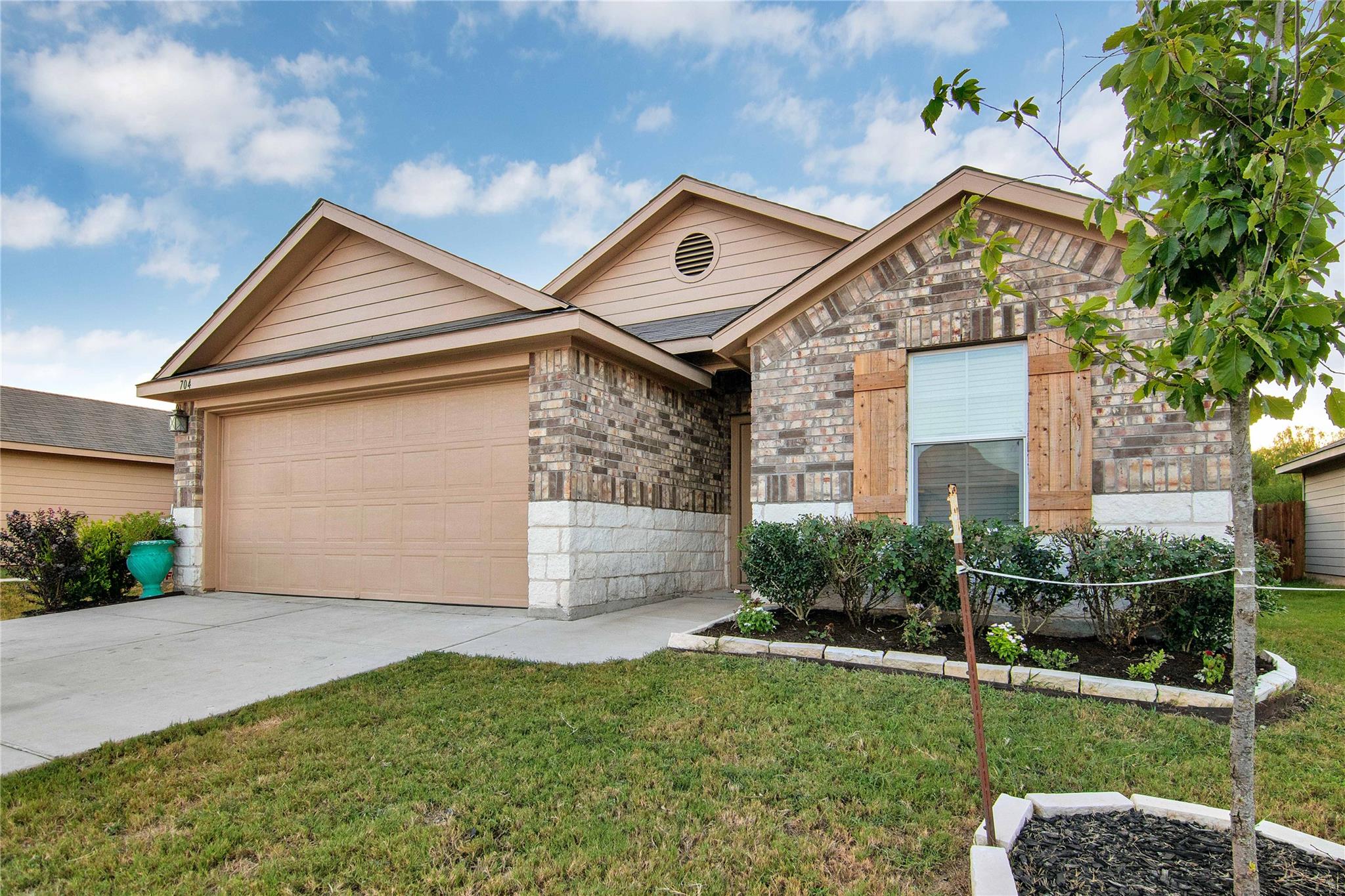 704 Red Tails Dr, Austin, TX 78725