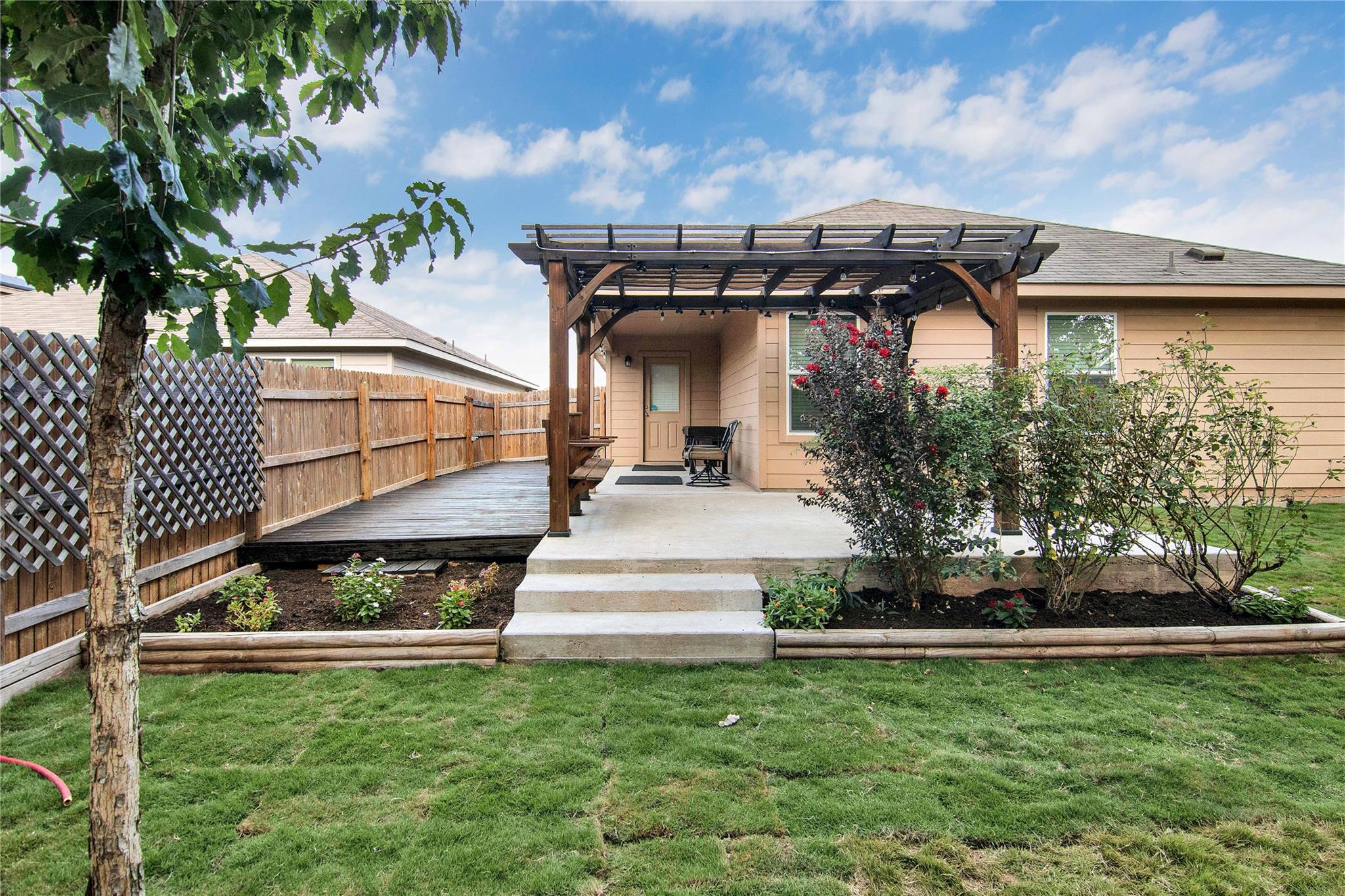 704 Red Tails Dr, Austin, TX 78725