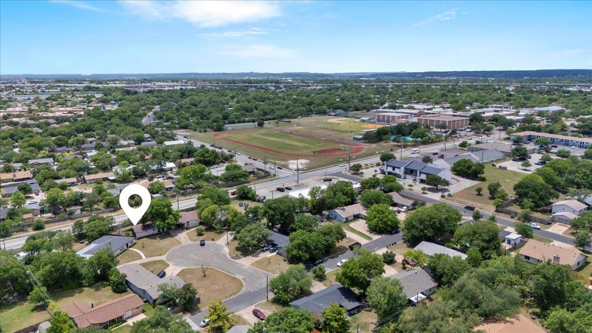 8900 Tina Ct, Austin, TX 78758