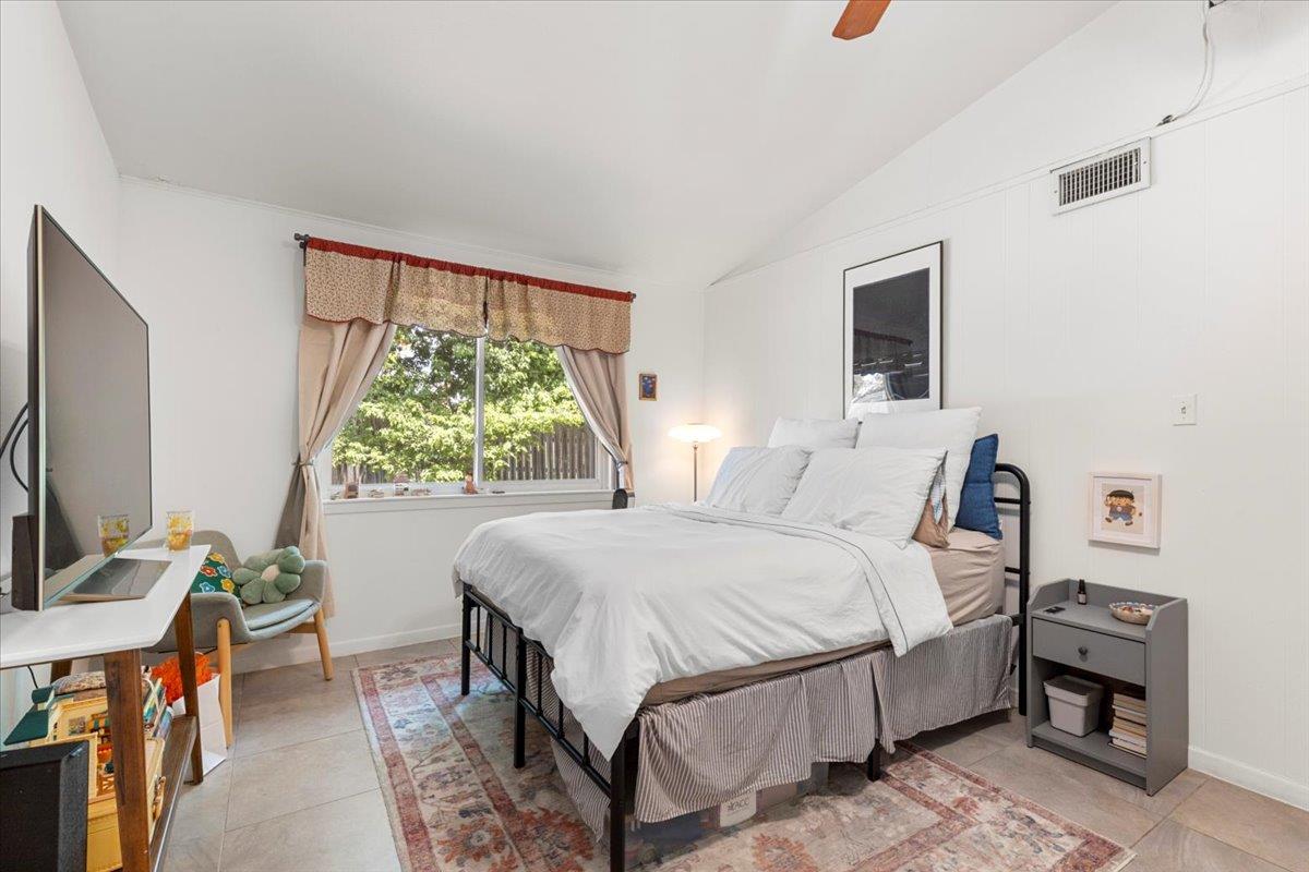 8900 Tina Ct, Austin, TX 78758