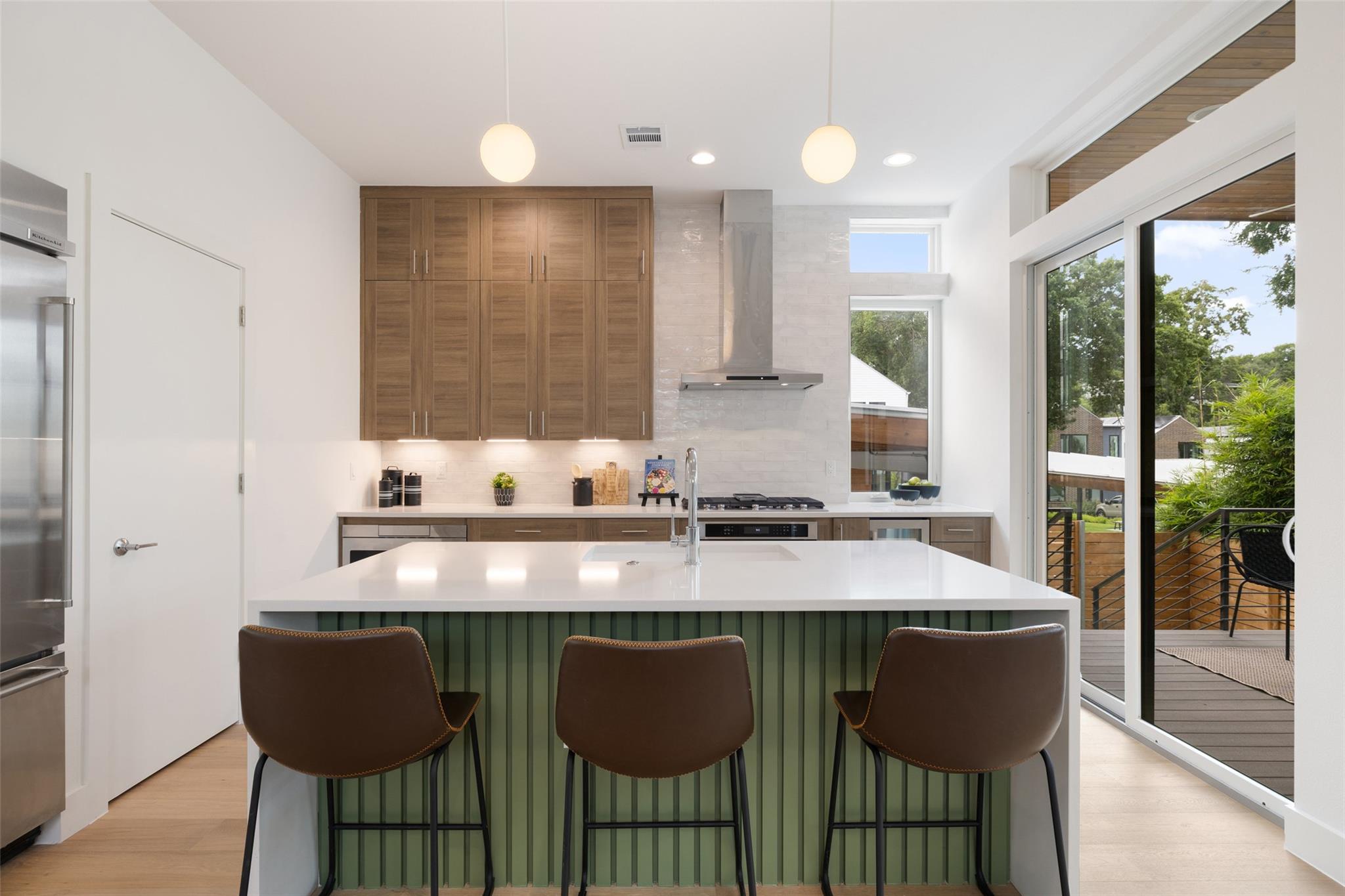 900 S 2nd St # 21, Austin, TX 78704