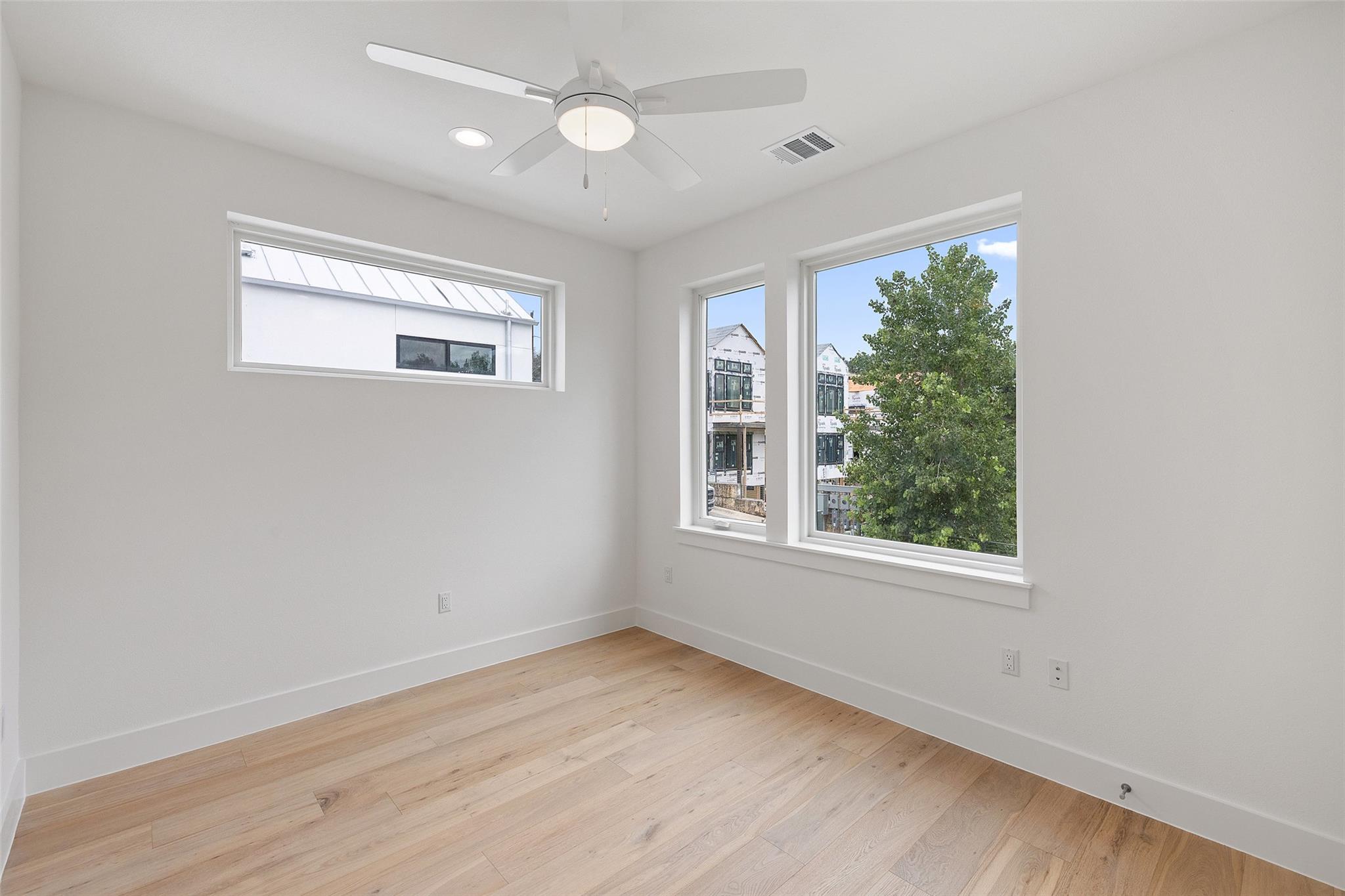 900 S 2nd St # 21, Austin, TX 78704