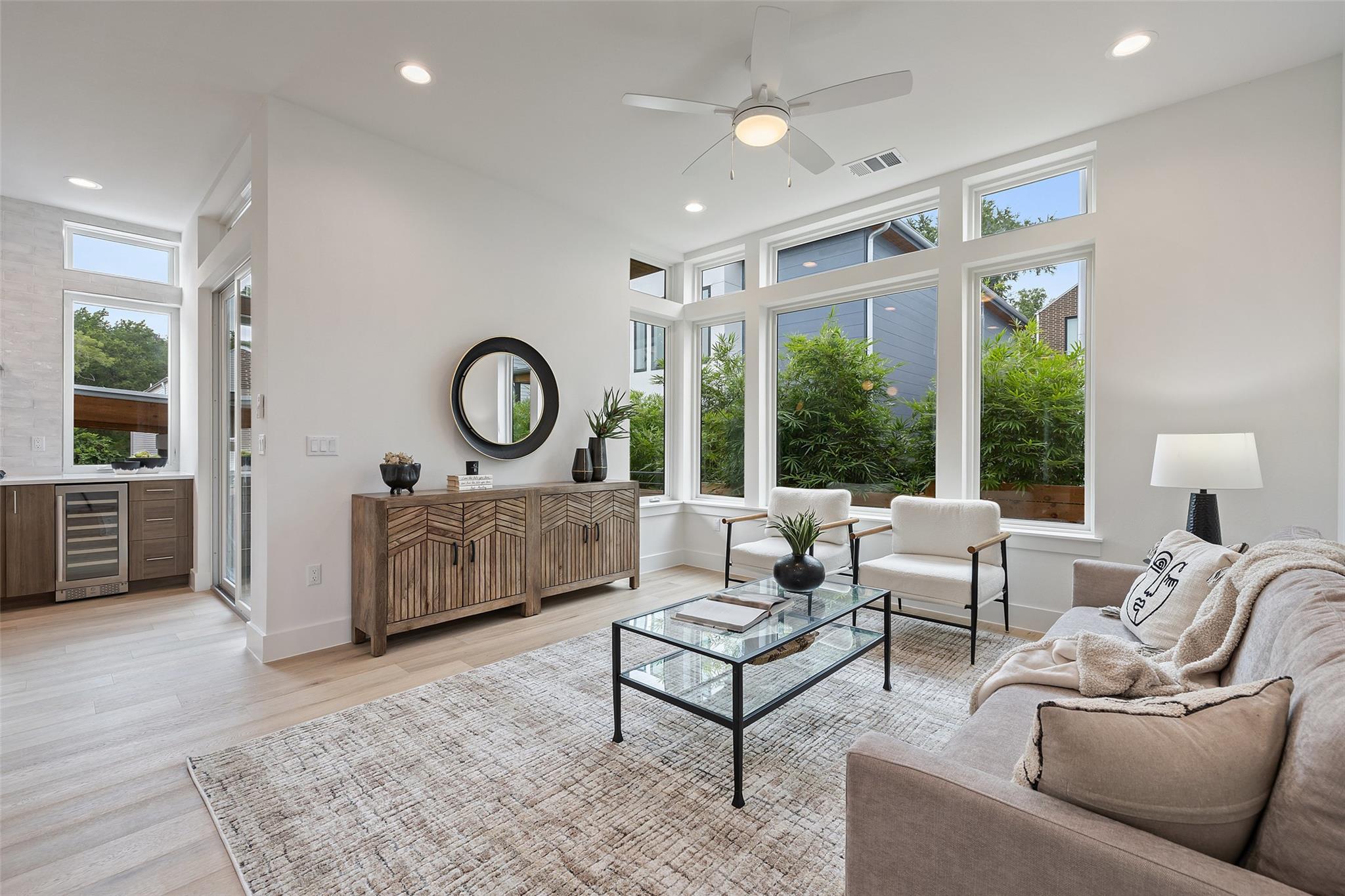 900 S 2nd St # 21, Austin, TX 78704