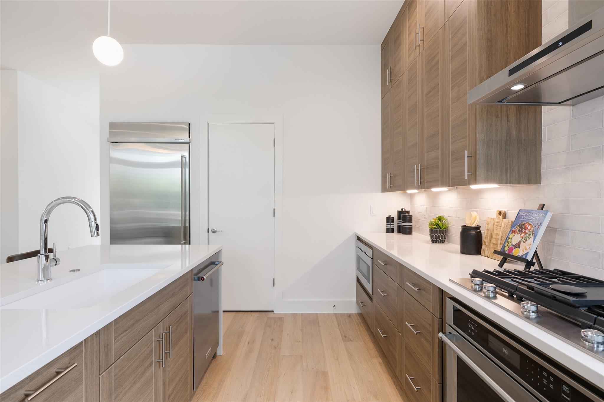 900 S 2nd St # 21, Austin, TX 78704