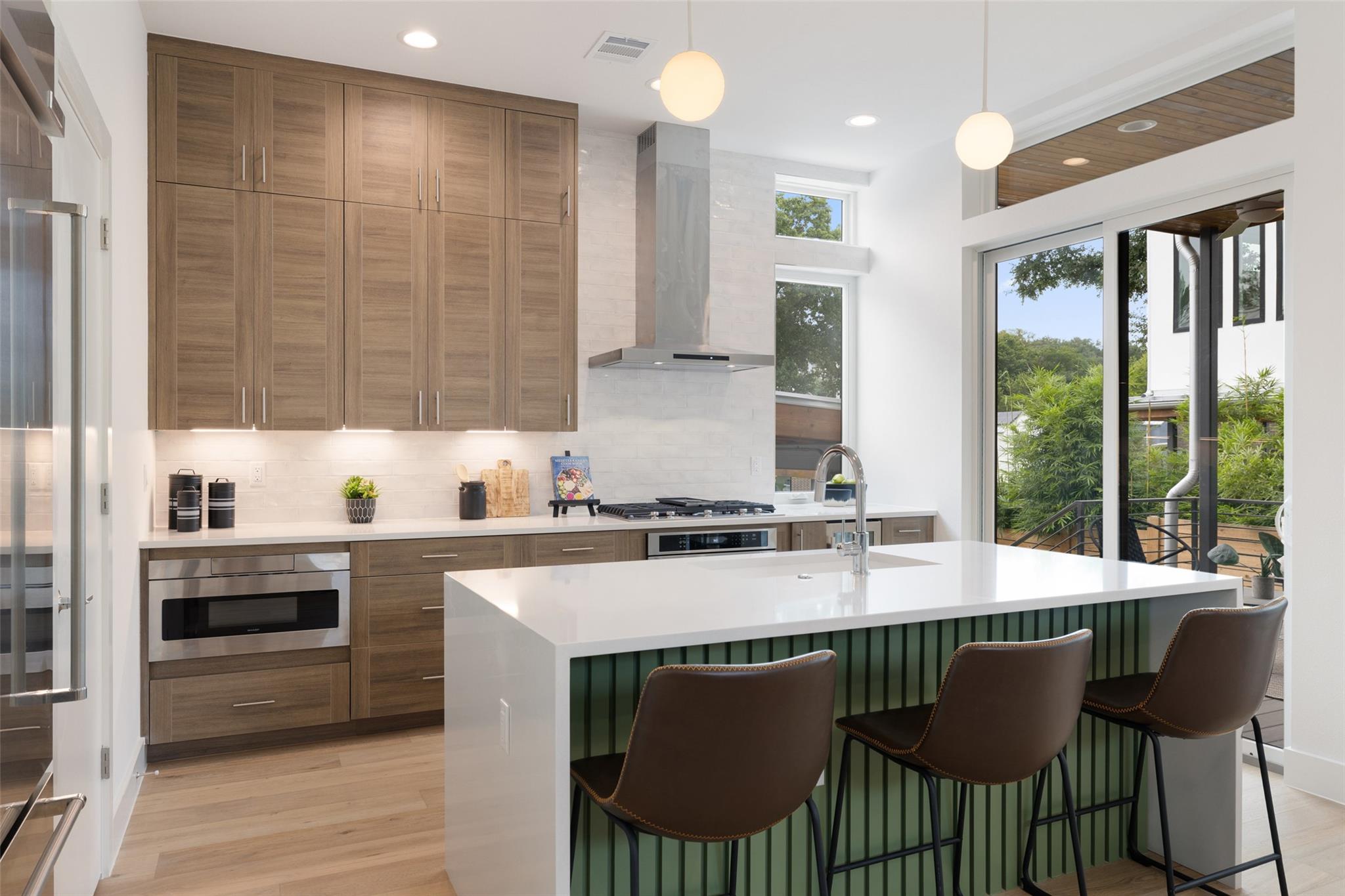 900 S 2nd St # 21, Austin, TX 78704