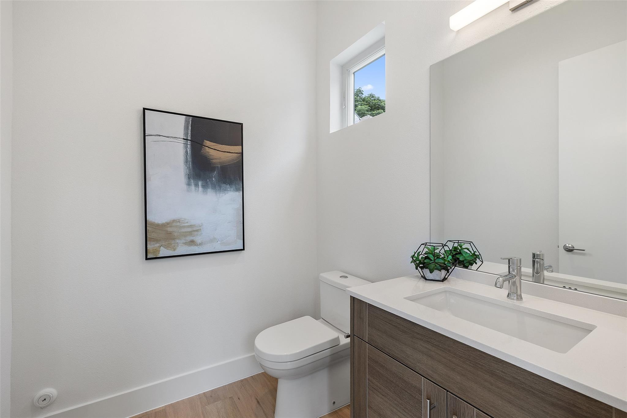 900 S 2nd St # 21, Austin, TX 78704