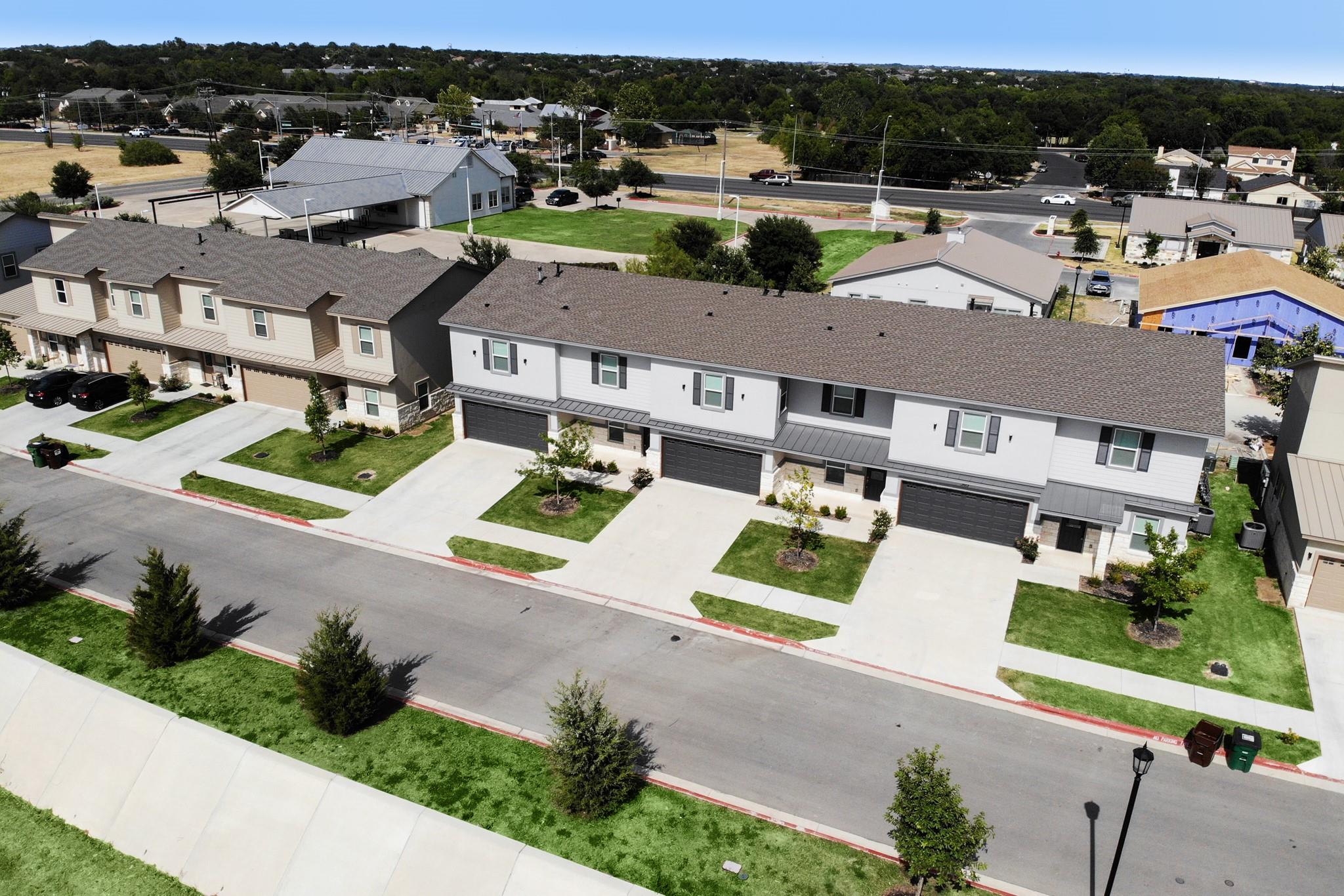 2105 Tiger Trl # 302, Round Rock, TX 78665