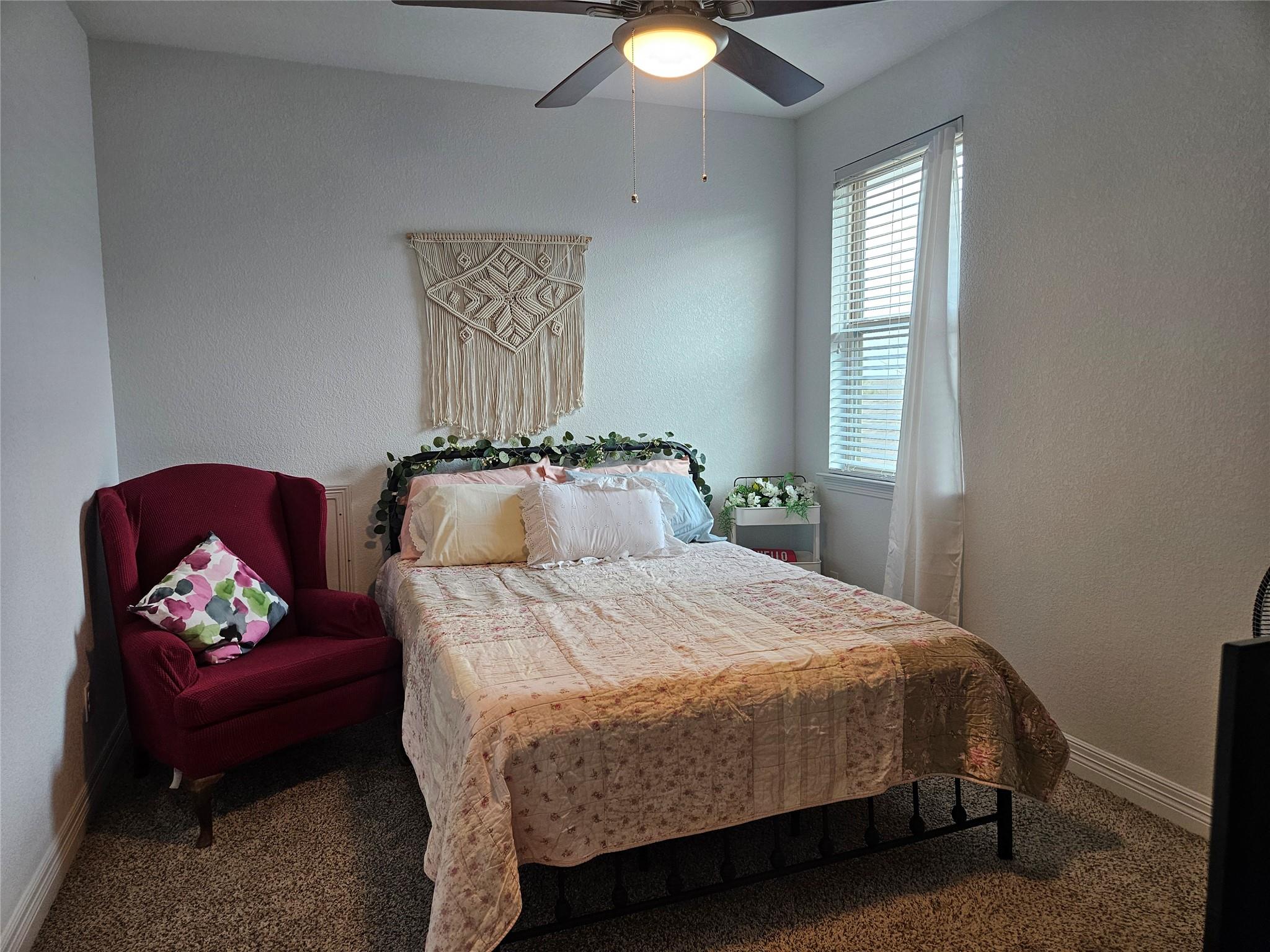 520 Smilser Ln, Leander, TX 78641