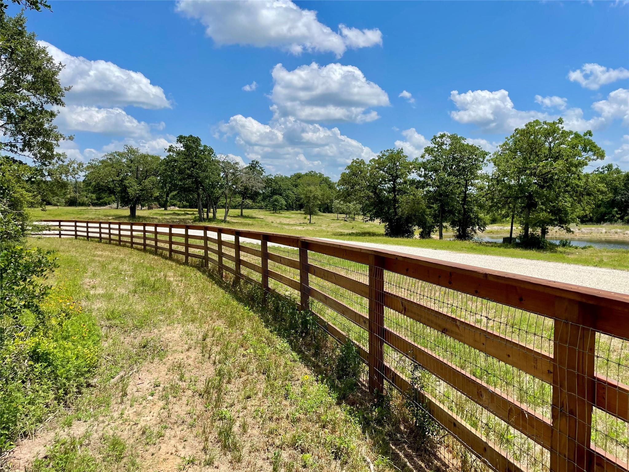 9264 Stetson Dr, Hilltop Lakes, TX 77871