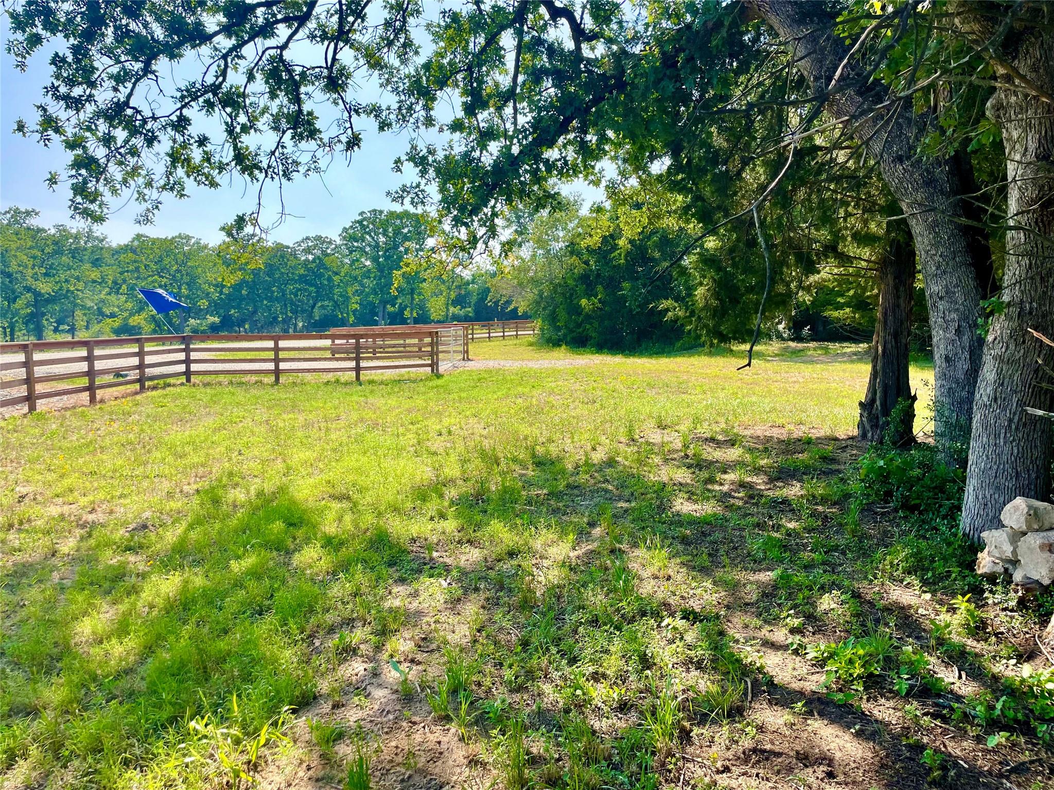 9264 Stetson Dr, Hilltop Lakes, TX 77871