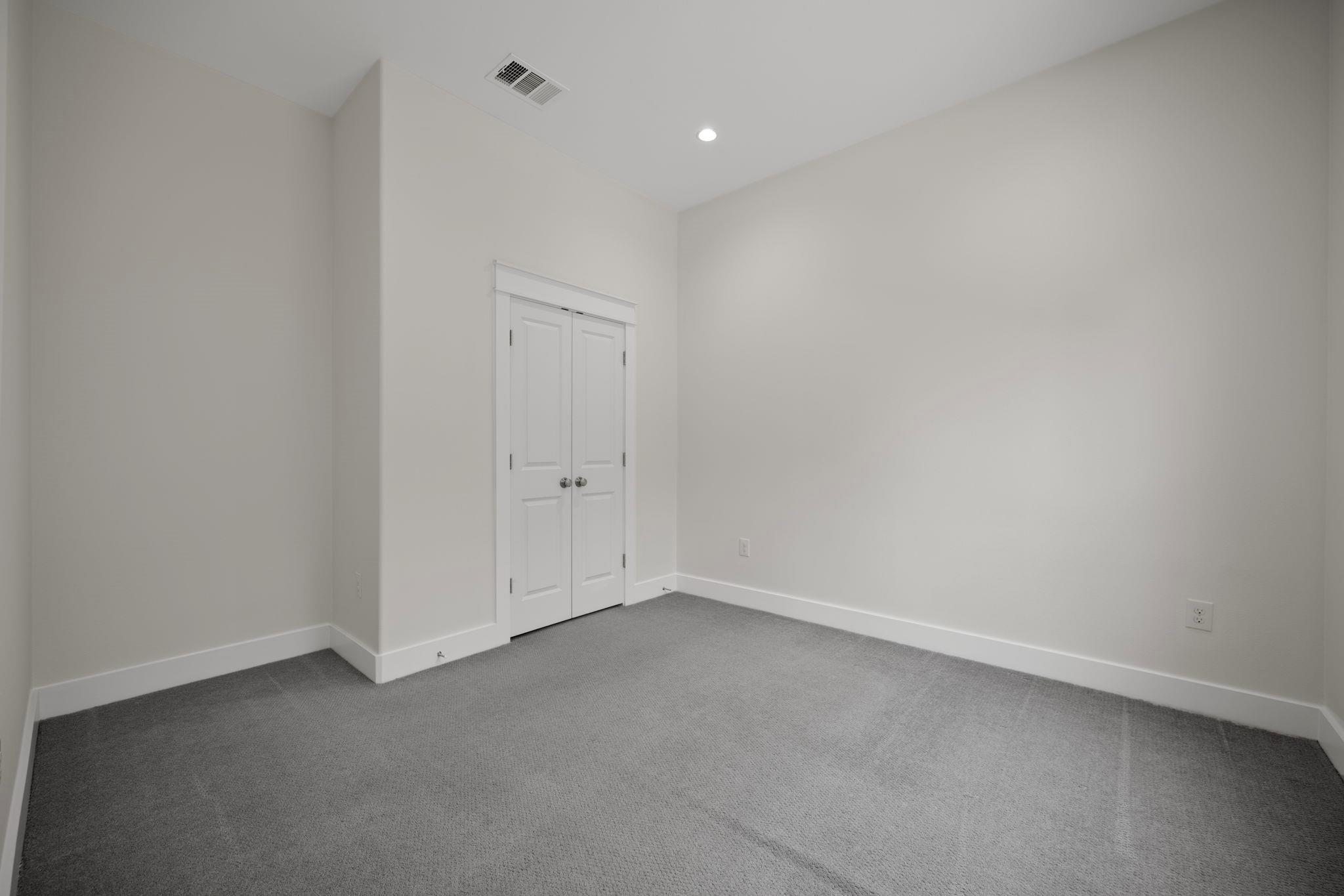 13501 Metric Blvd # 22, Austin, TX 78727