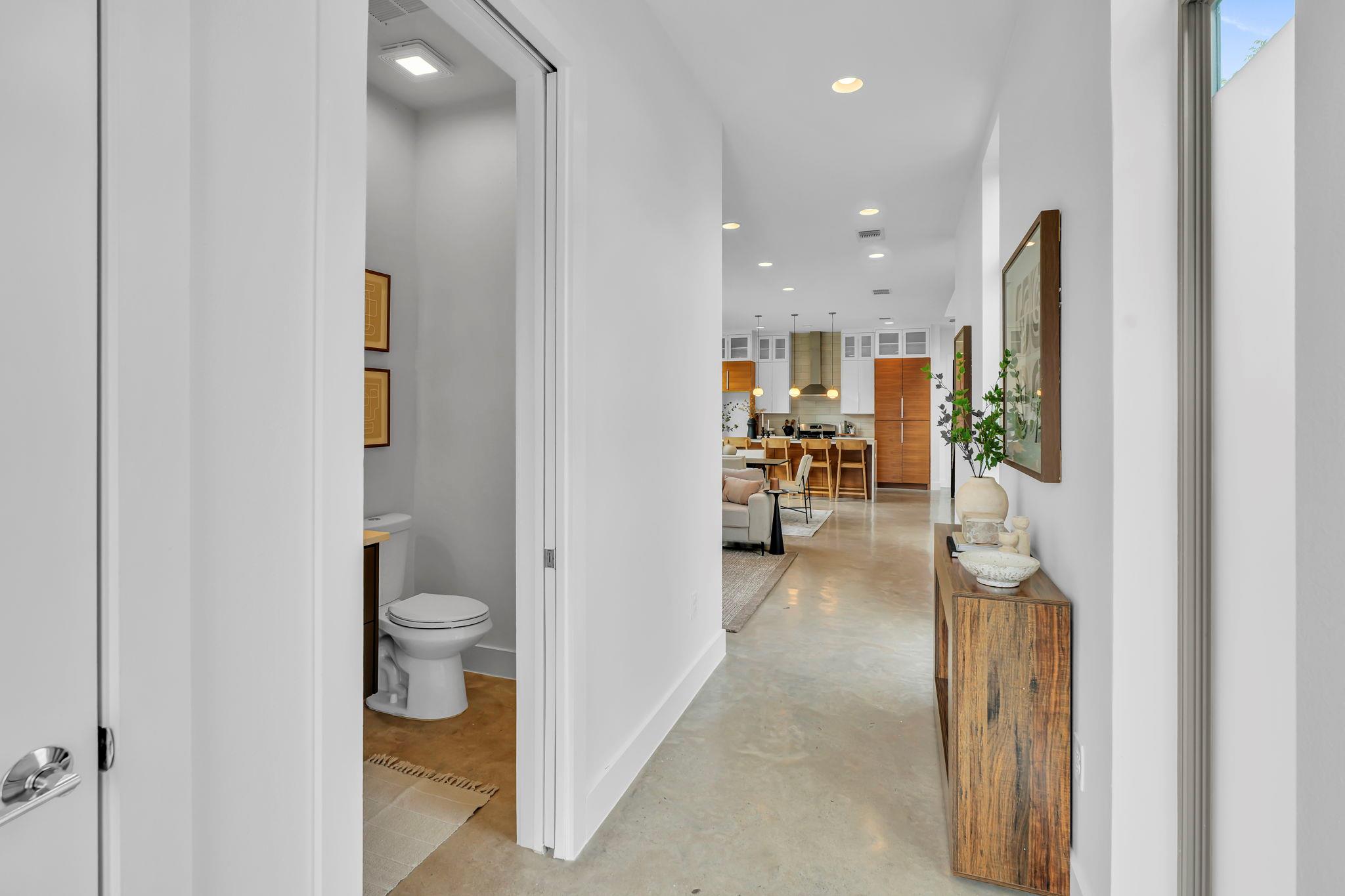 1132 Salina St, Austin, TX 78702