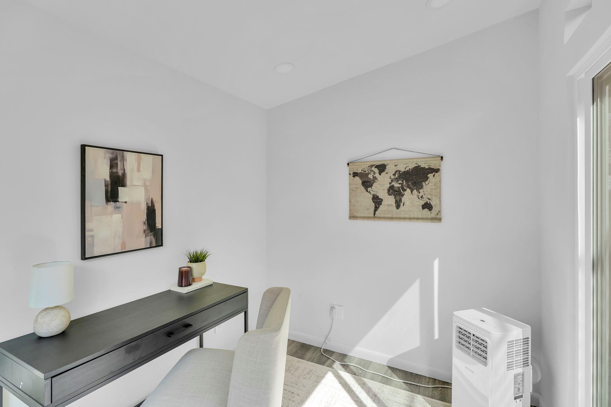 1132 Salina St, Austin, TX 78702