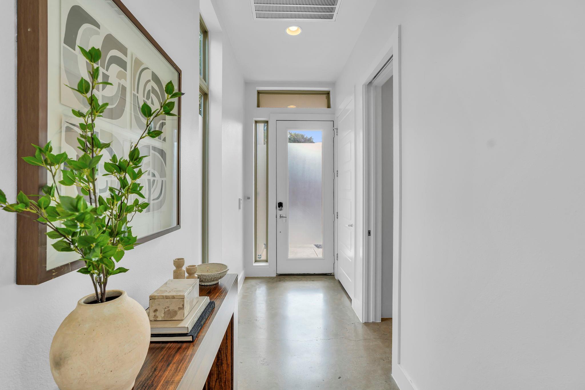 1132 Salina St, Austin, TX 78702