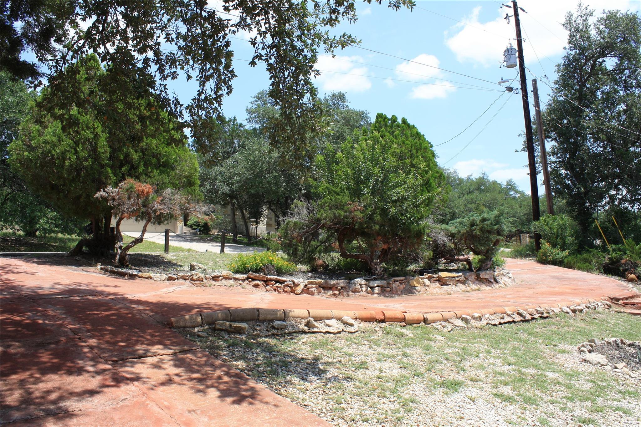 1004 Daviot Dr, Briarcliff, TX 78669