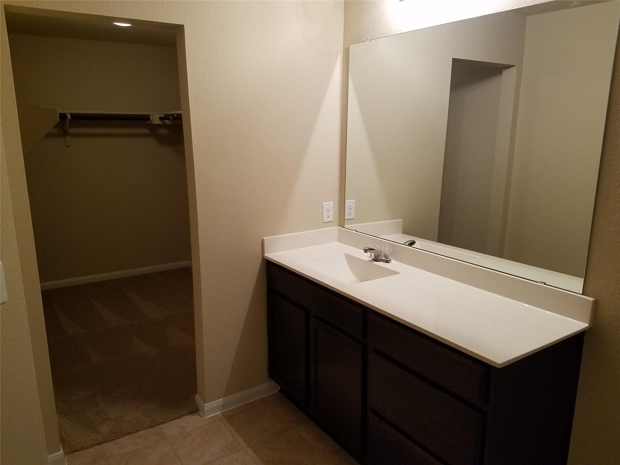 5905 montrelia Dr, Austin, TX 78724