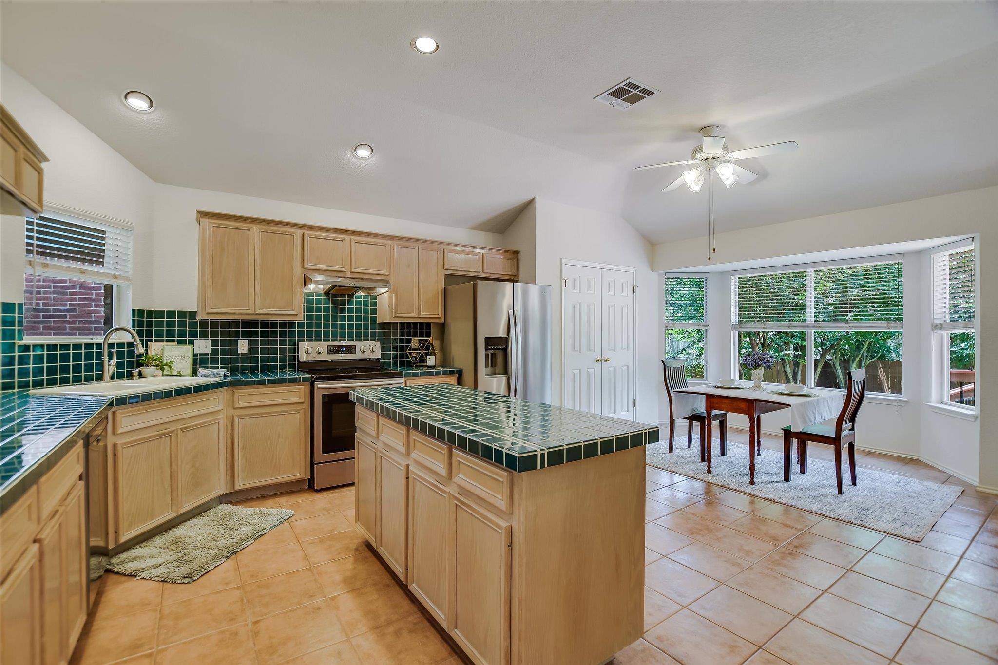 10902 Sierra Oaks, Austin, TX 78759