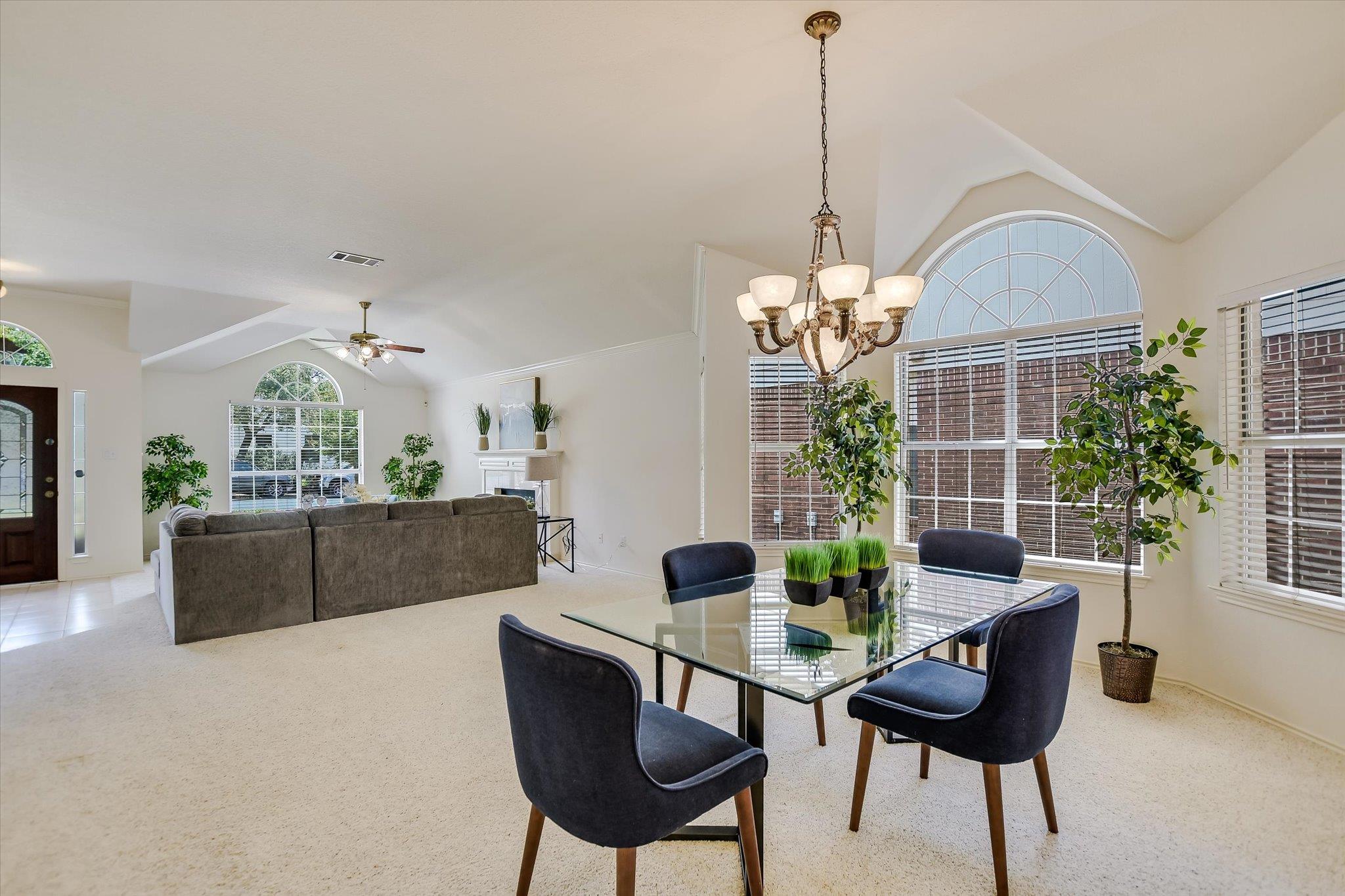 10902 Sierra Oaks, Austin, TX 78759