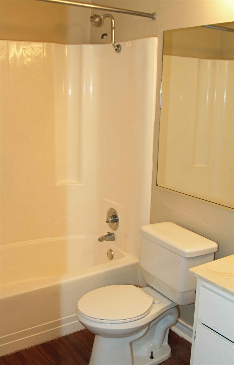 910 Duncan Ln # 20, Austin, TX 78705